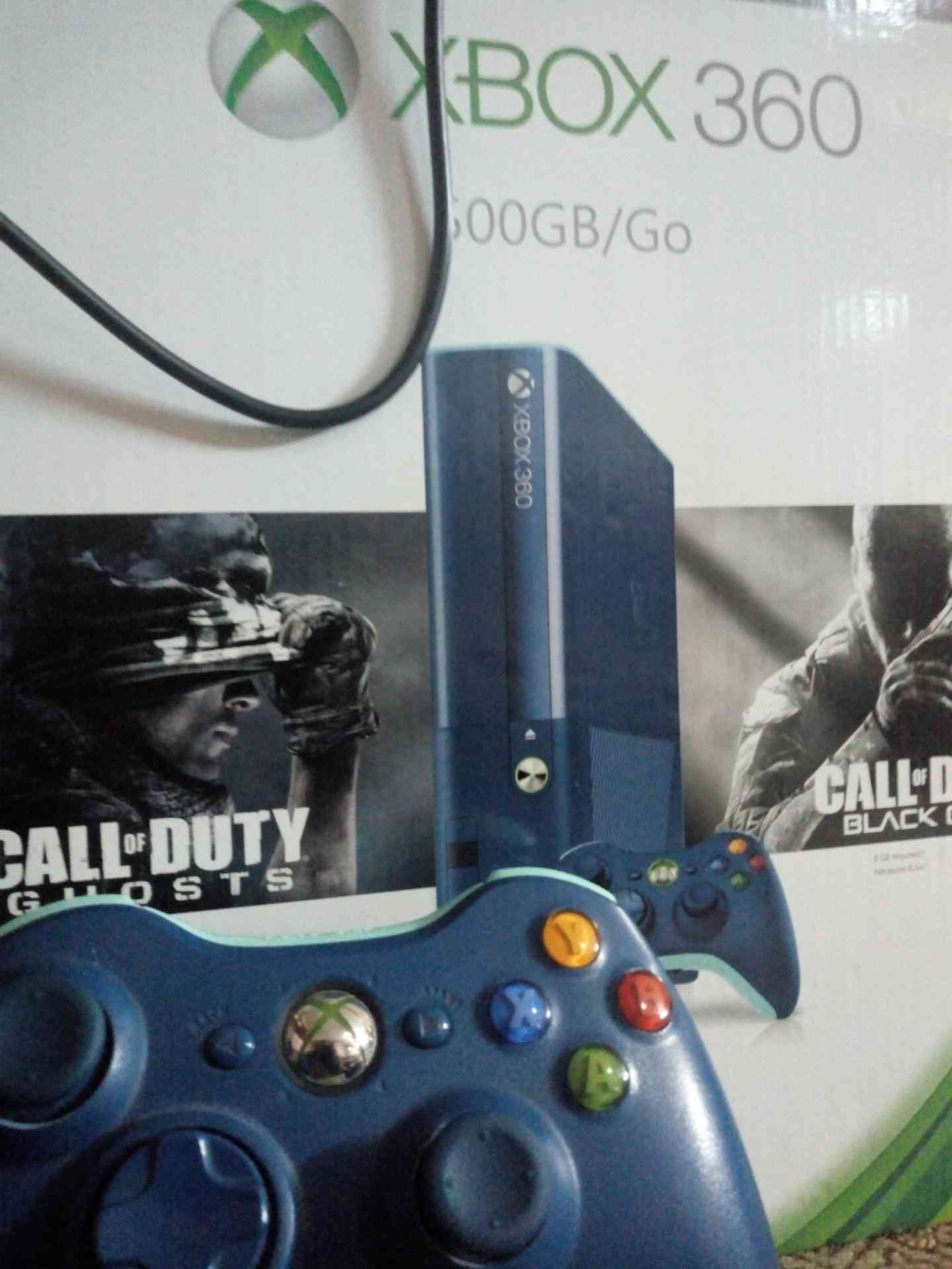 xbox 360 e blue
لا تنسَ أنك شاهدت هذا الإعلان في عنكبوت
Xbox 360 E النسخة الخاصة مع ايدتين و...