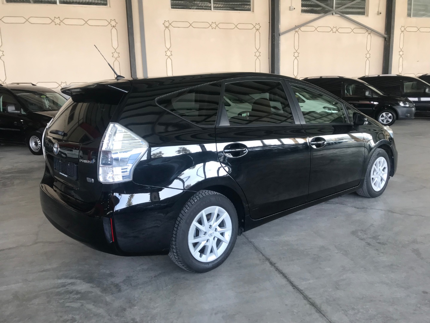 PRIUS Plus 2013 // لون: أسود // تويوتا بريوس بلس                                            


	 				لا تنسَ أنك شاهدت هذا الإعلان في عنكبوت            
	 				
                                تويو...