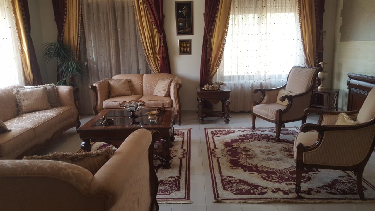 فيلا في ضاحية الرشيد الارض 560م والبناء 305م تتكون من طابقين الطابق الارضي 267م
لا تنسَ أنك شاهدت هذا الإعلان في عنكبوت...