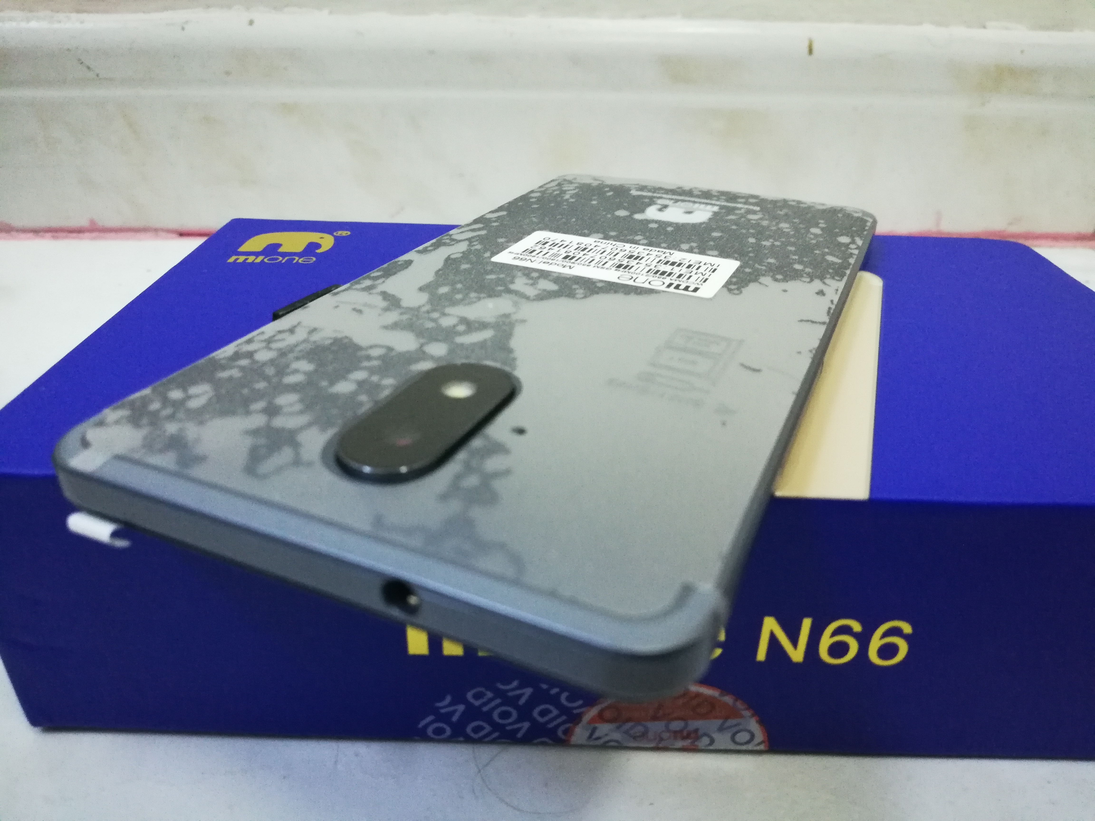 جوال ذات مواصفات عاليه وبارخص سعر الكميه محدوده
لا تنسَ أنك شاهدت هذا الإعلان في عنكبوت
السلا...
