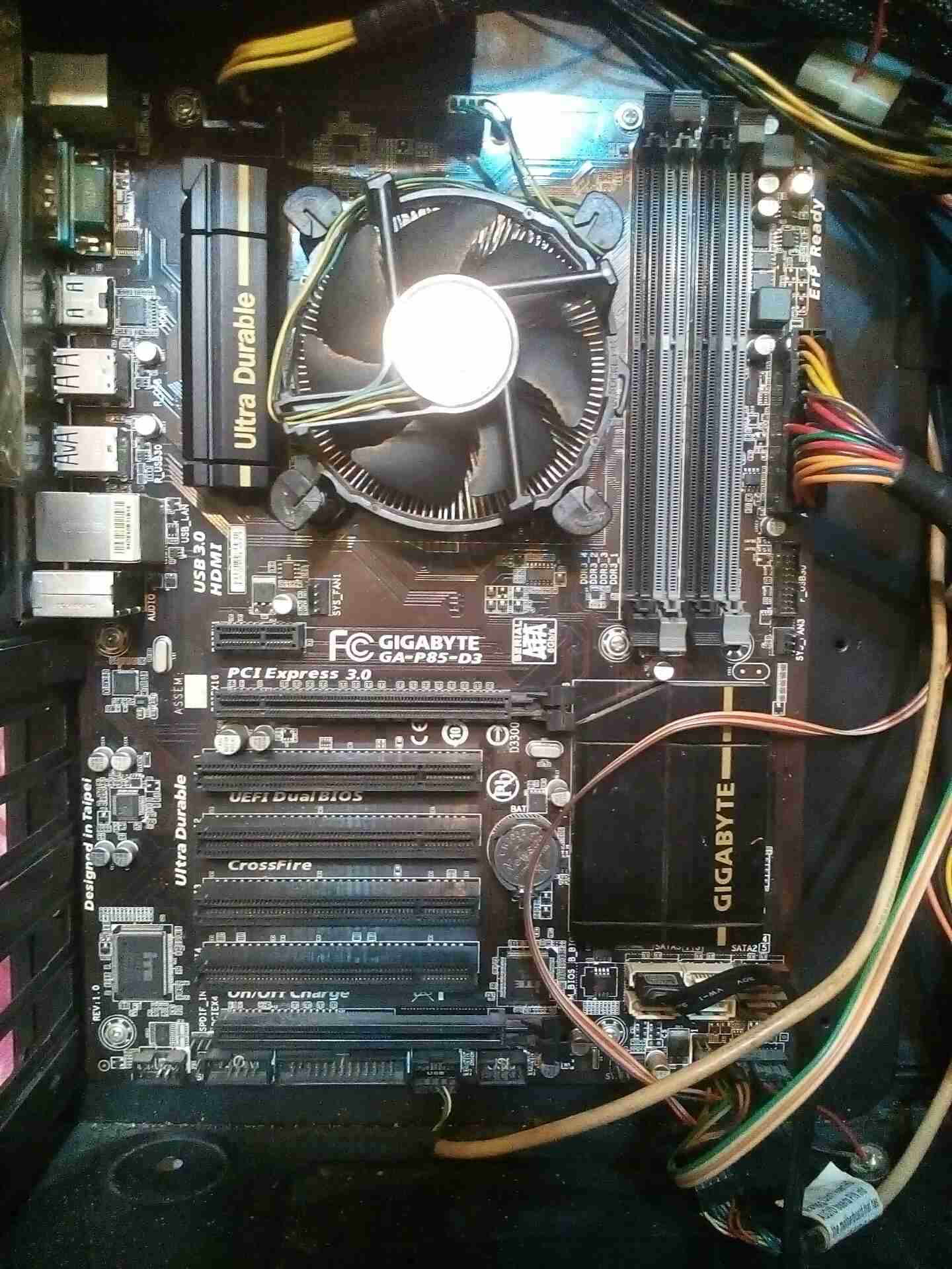 gaming i5
لا تنسَ أنك شاهدت هذا الإعلان في عنكبوت
المواصفات
core i5 4440
motherboard gigabyte...