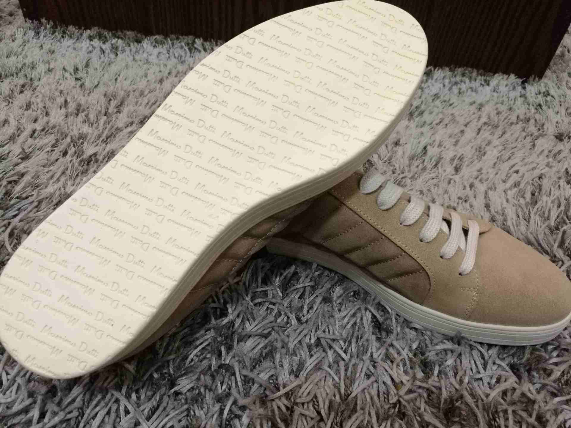 أحذية جلد طبيعي 100% من أفخر وأرقى الماركات العالمية ( Massimo Dutti ) أصلية
لا تنسَ أنك شاهدت هذا الإعلان في عنكبوت...