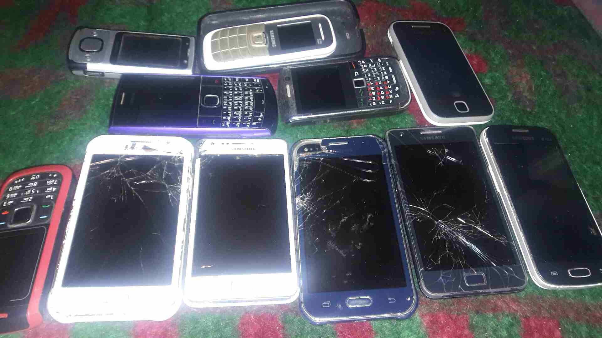 هواتف للبيع                                            


	 				لا تنسَ أنك شاهدت هذا الإعلان في عنكبوت            
	 				
                            الكول شغال                        

	 			--...