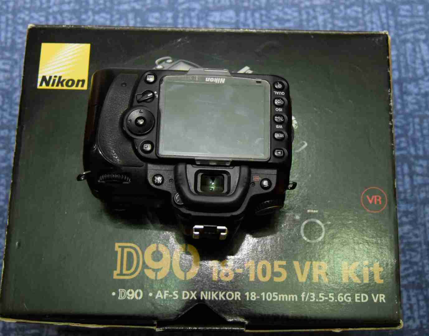 nikon d90 nikon mb-d80 18-105mm 1 battery
لا تنسَ أنك شاهدت هذا الإعلان في عنكبوت
الكاميرا...
