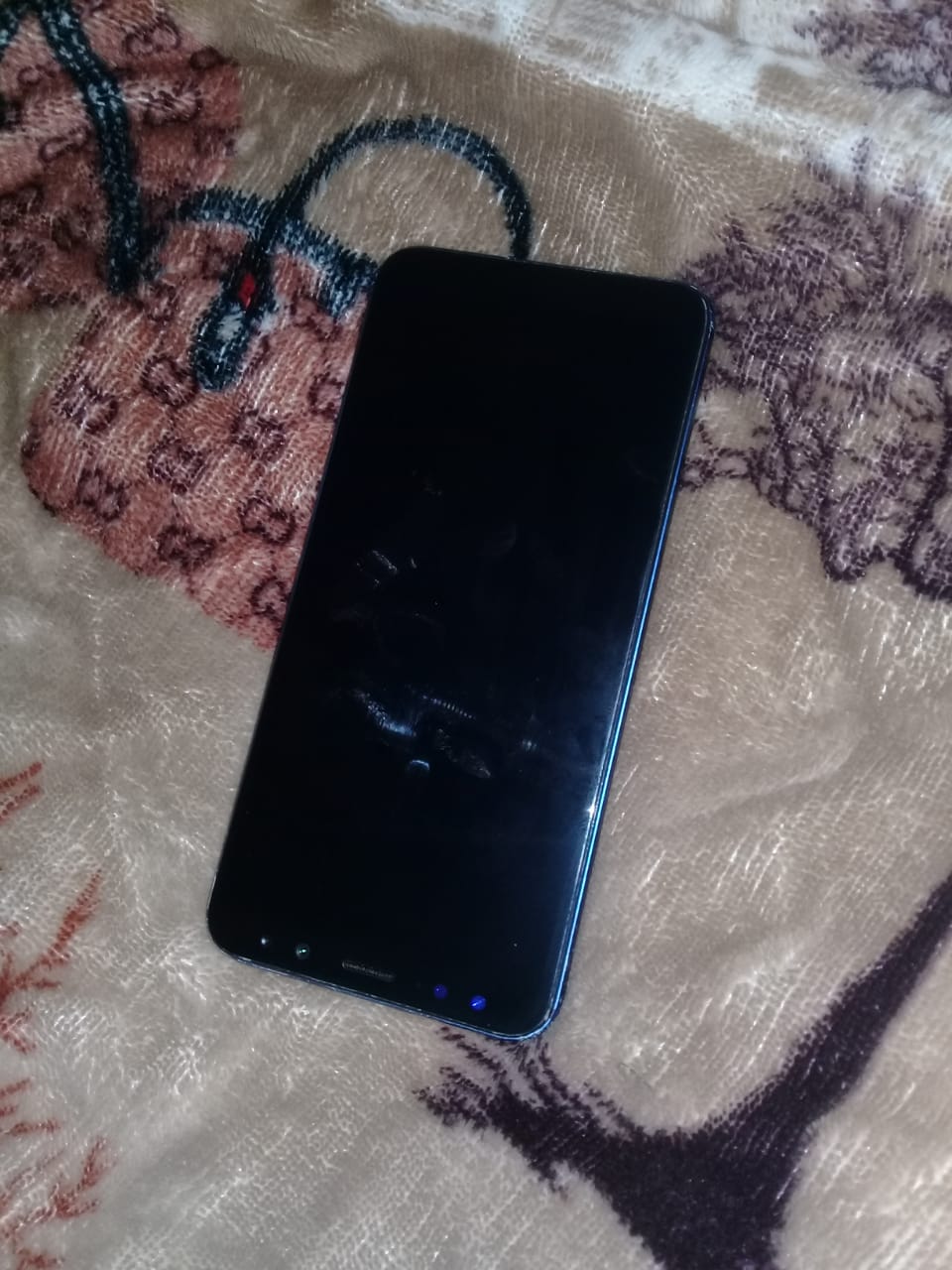 mate 10 lite                                            


	 				لا تنسَ أنك شاهدت هذا الإعلان في عنكبوت            
	 				
                                الجهاز مغير اله شاشه
رام 4جيجا
ذاكره 64...