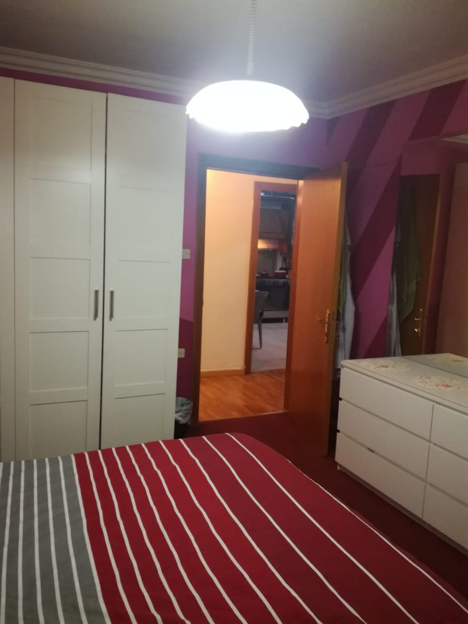 دوار السابع شقه للبيع بسعر مغري
لا تنسَ أنك شاهدت هذا الإعلان في عنكبوت
بجانب نادي السيارات ا...