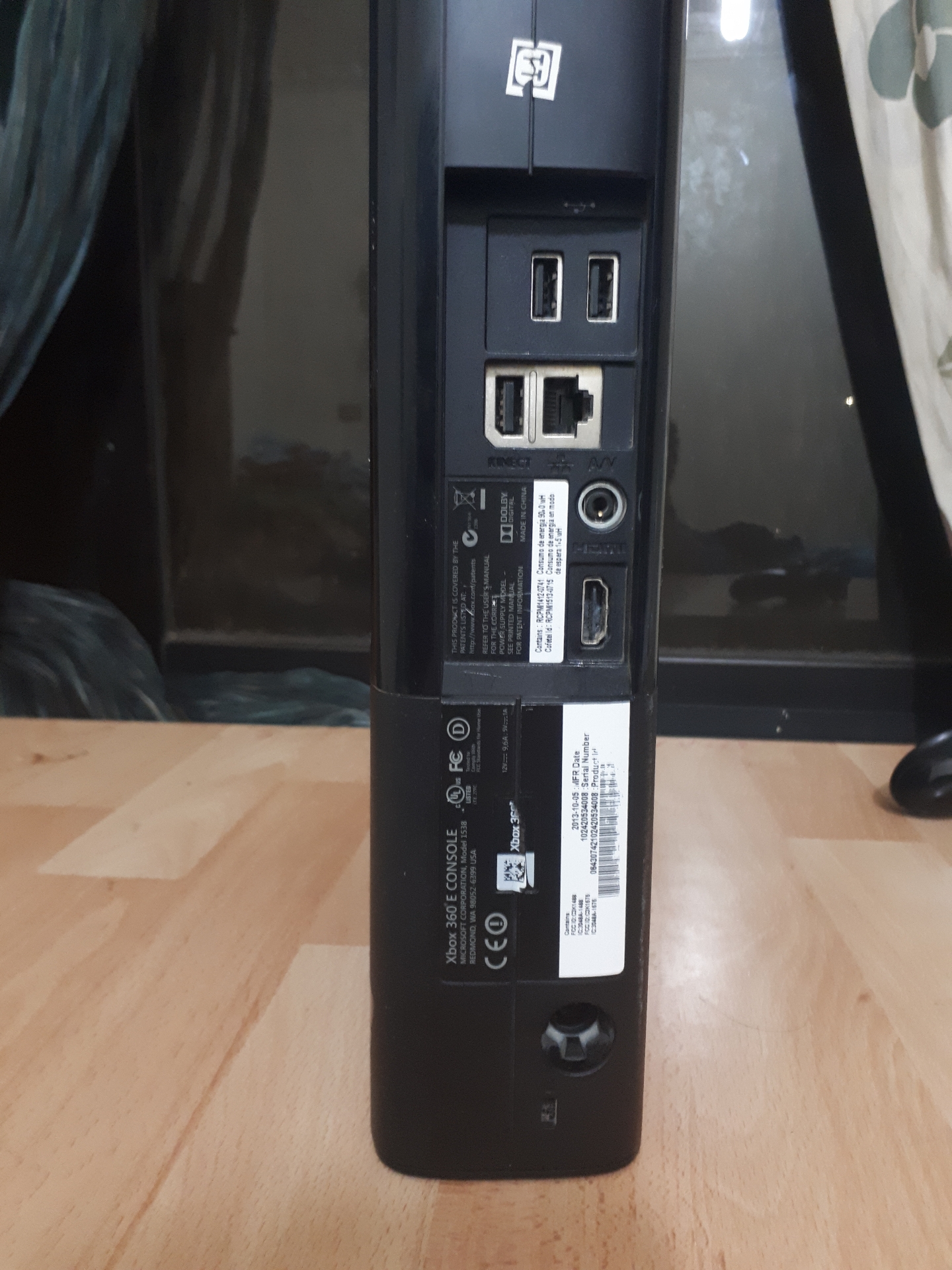 xbox 360 بحالة جيدة قابل للتفواض
لا تنسَ أنك شاهدت هذا الإعلان في عنكبوت
اكس بوكس معا ايدتين...