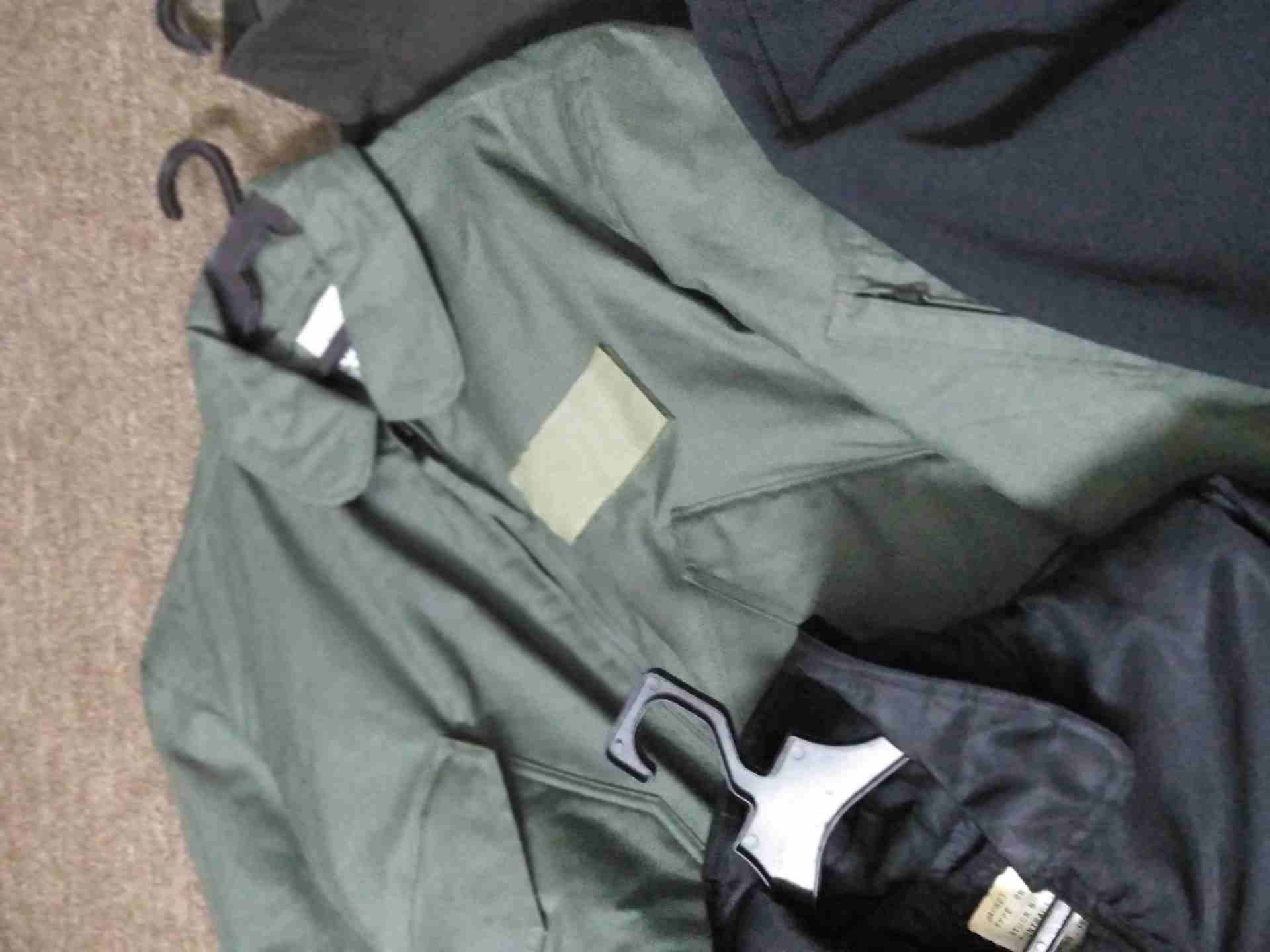 بحاله الوكالة جاكيت طيارين فلينق عدد 5 جاكيت ماركة The North Face حراري الزرقاء
لا تنسَ أنك شاهدت هذا الإعلان في عنكبوت...