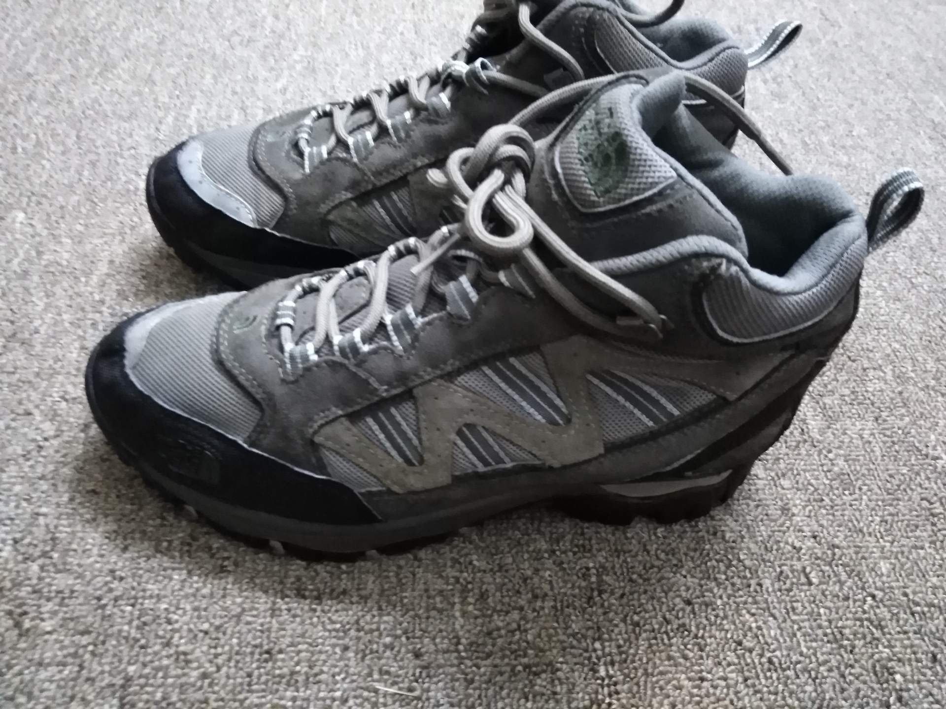 بحاله الوكالة بوت ماركة The North Face VASQUE ROUTE66الزرقاء
لا تنسَ أنك شاهدت هذا الإعلان في عنكبوت...