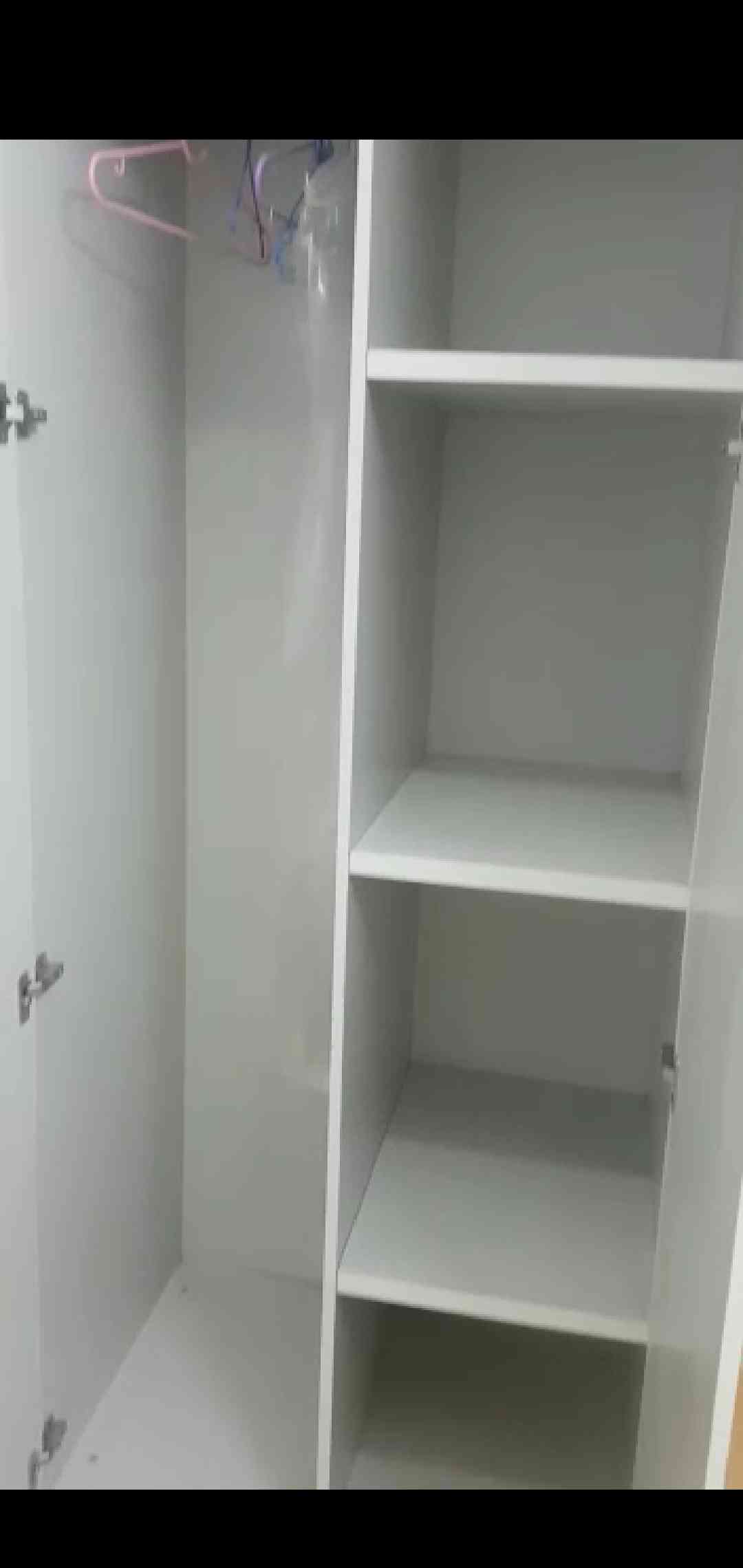 غرفه نوم في العرض
لا تنسَ أنك شاهدت هذا الإعلان في عنكبوت
غرفه نوم 8 قطع دولاب 8 درفه
سرير 18...