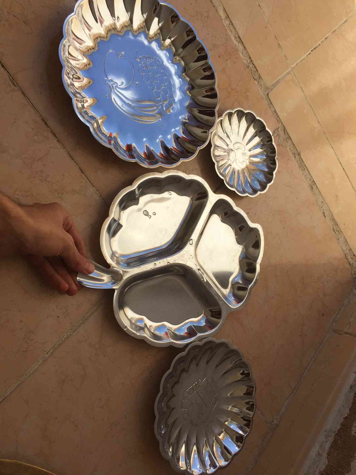 تراث دله وصحن ونجرين                                            


	 				لا تنسَ أنك شاهدت هذا الإعلان في عنكبوت            
	 				
                                السلام عليكم يوجد لديه مجموعه من...