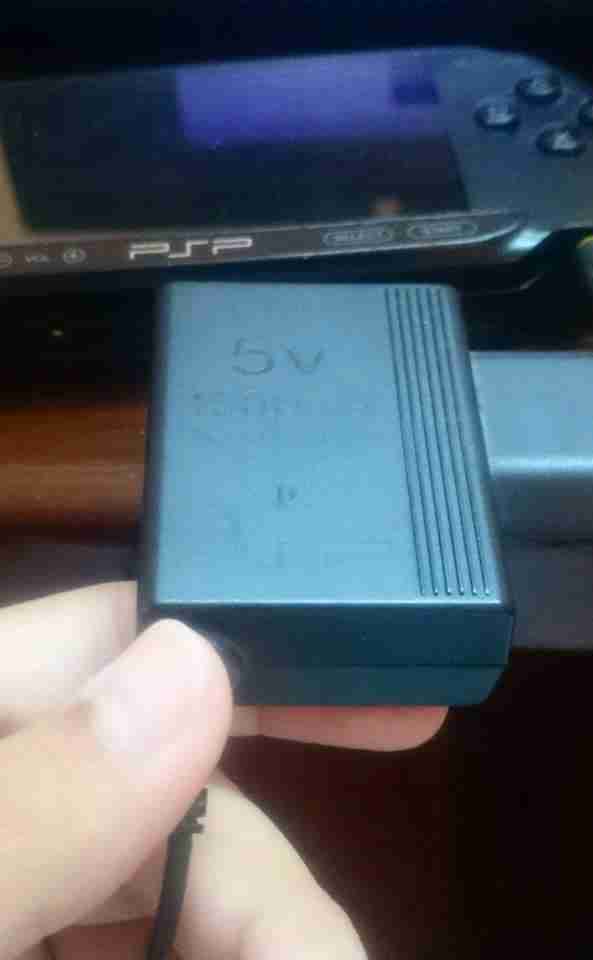 بلايستيشن 2 سلفر   بي اس بي 1003                                            


	 				لا تنسَ أنك شاهدت هذا الإعلان في عنكبوت            
	 				
                                PS2 لو ابيض معه اسلا...