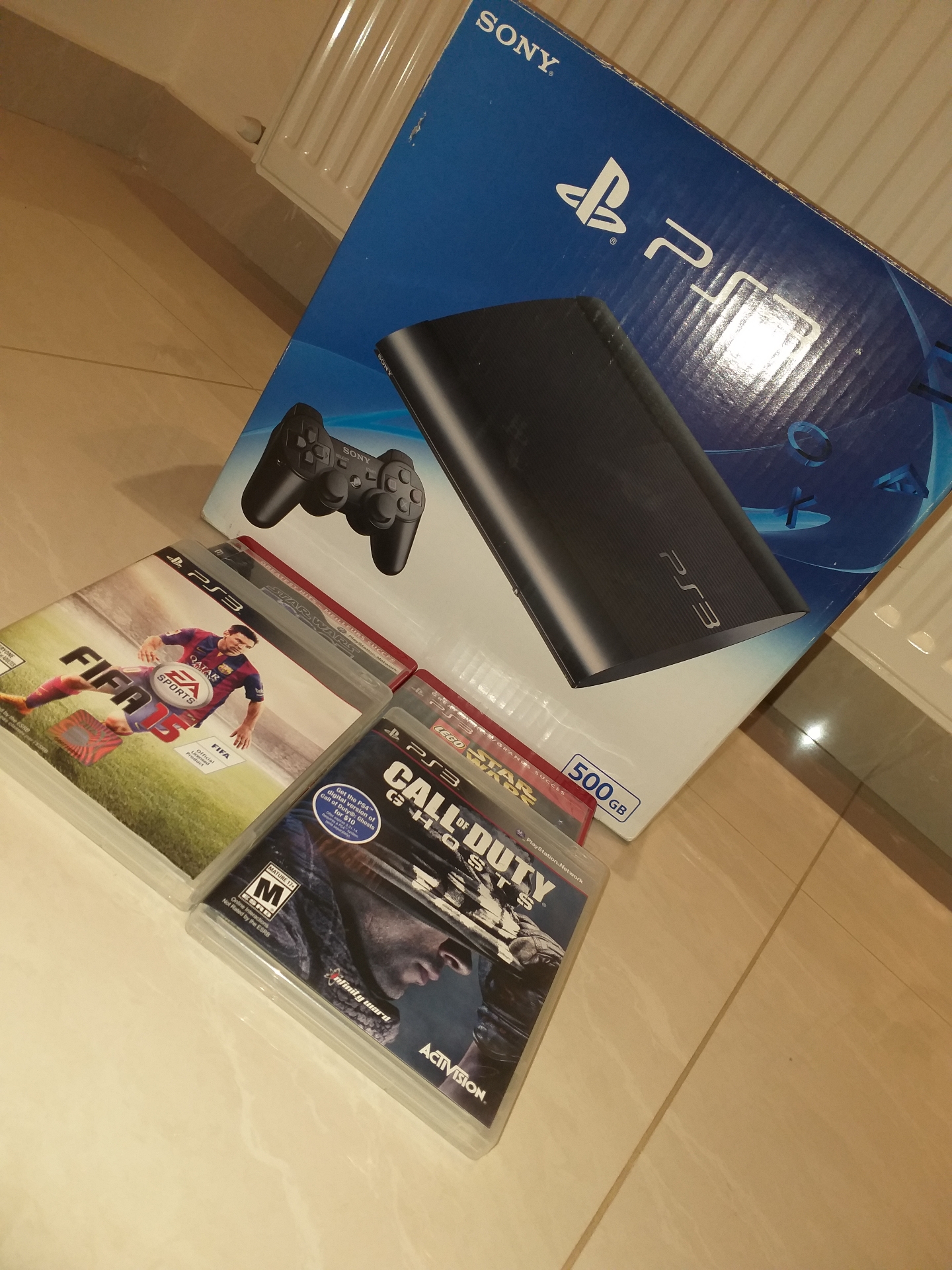 PlayStation 3                                            


	 				لا تنسَ أنك شاهدت هذا الإعلان في عنكبوت            
	 				
                                جهاز بحالة جيدة جدا 500 GB مع 4 سيديات...