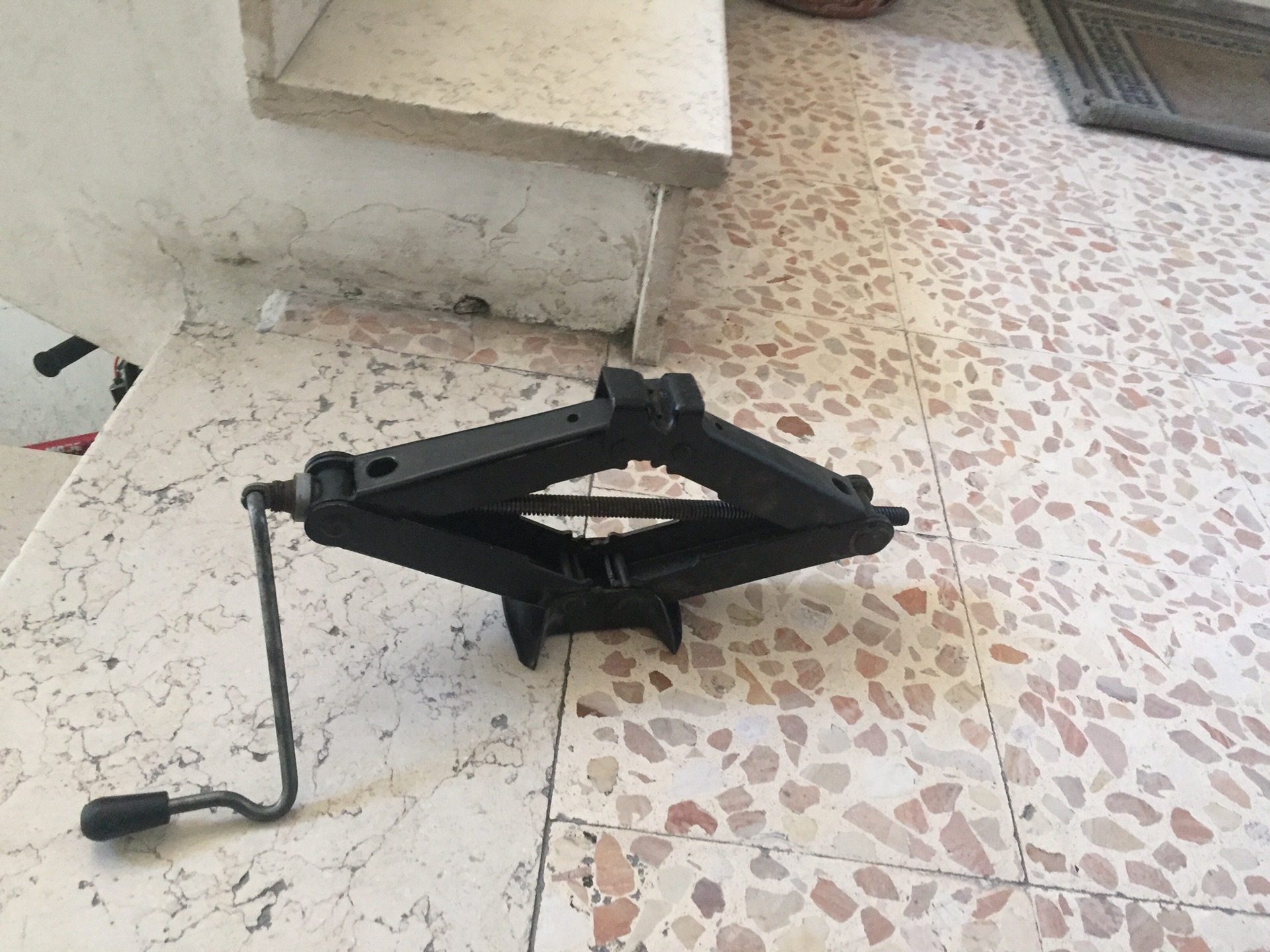 جك سيارة يدوي                                            


	 				لا تنسَ أنك شاهدت هذا الإعلان في عنكبوت            
	 				
                                جك سيارة يدوي اصلي...
