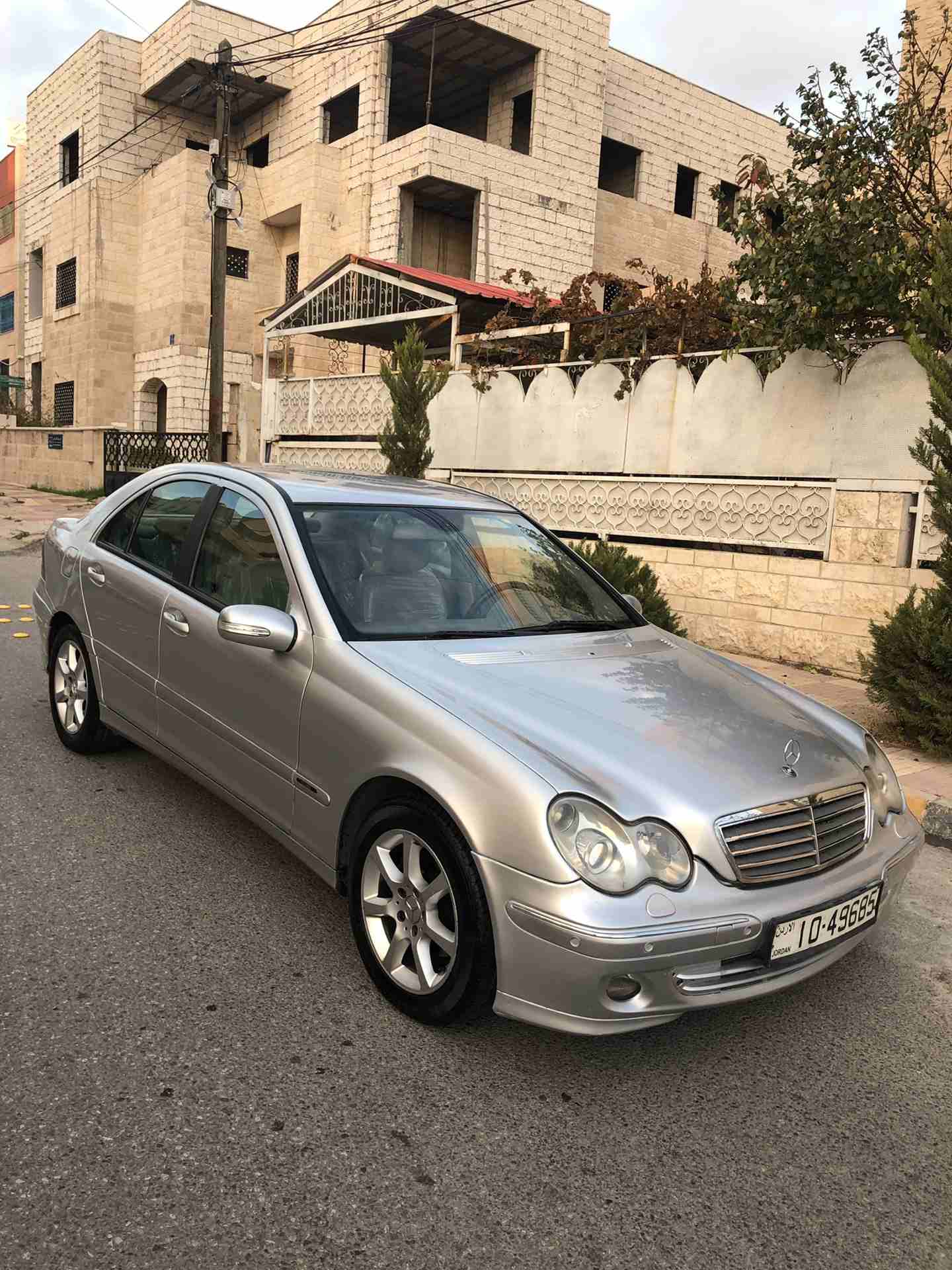 مرسيدس C180 كومبرسير 2005 فل اتوماتيك فحص كامل 7 جيد بحالة الوكالة
لا تنسَ أنك شاهدت هذا الإعلان في عنكبوت...