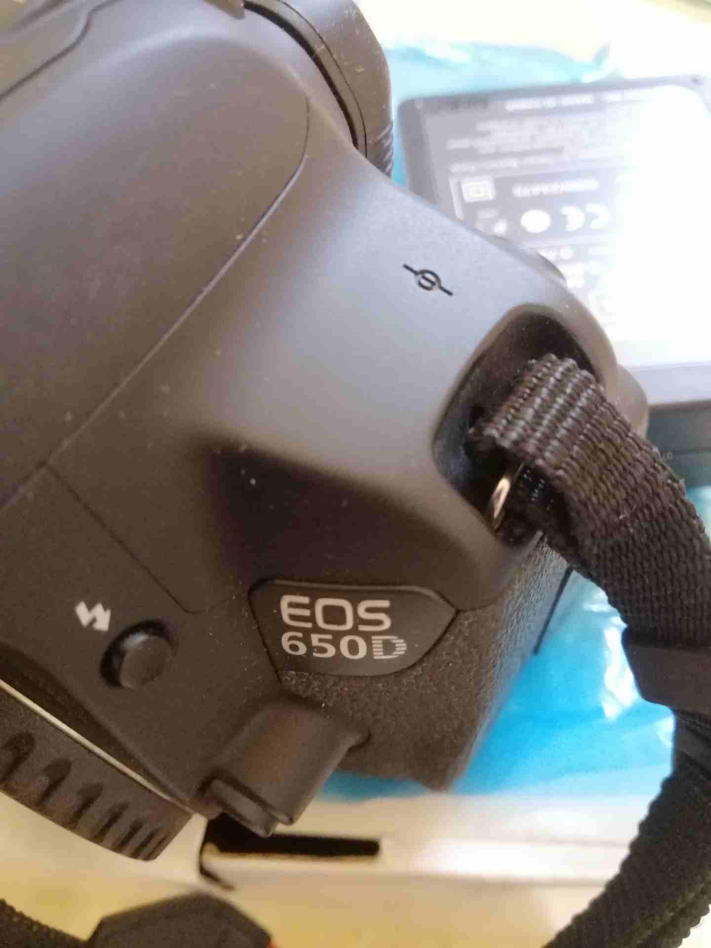 كاميرات
لا تنسَ أنك شاهدت هذا الإعلان في عنكبوت
موجود
سعرها 230 600d
سعرها 270 650d
سعرها 160 11...