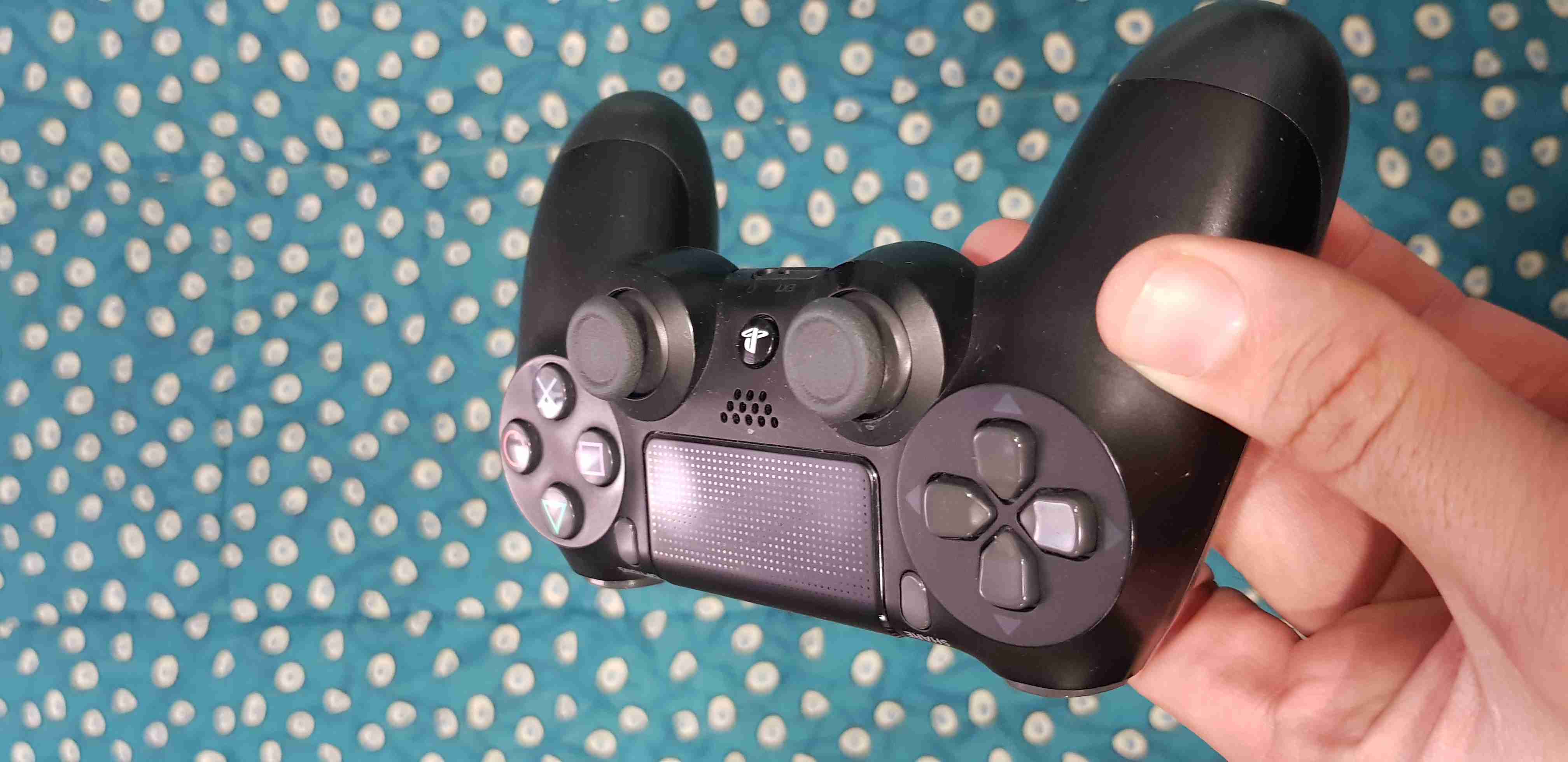 سوني 4 بحالة الوكالة sony 4 500 GB
لا تنسَ أنك شاهدت هذا الإعلان في عنكبوت
ريجن 2
500 Gb
مع...