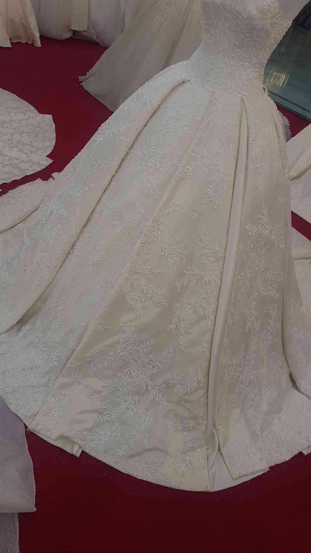 الرياض مركز مكه
لا تنسَ أنك شاهدت هذا الإعلان في عنكبوت
فساتين زفاف ايجار وتفصيل بي افضل الاس...