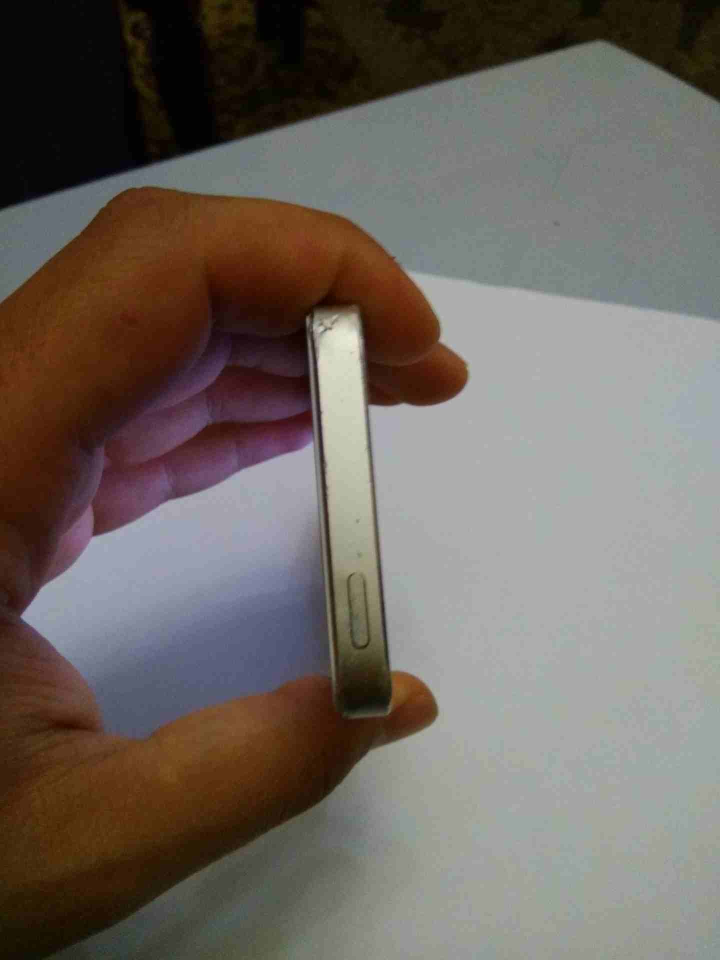 جهازين ايفون 5s iphone
لا تنسَ أنك شاهدت هذا الإعلان في عنكبوت
واحد لون سلفر وواحد لون ذهبي
الثن...