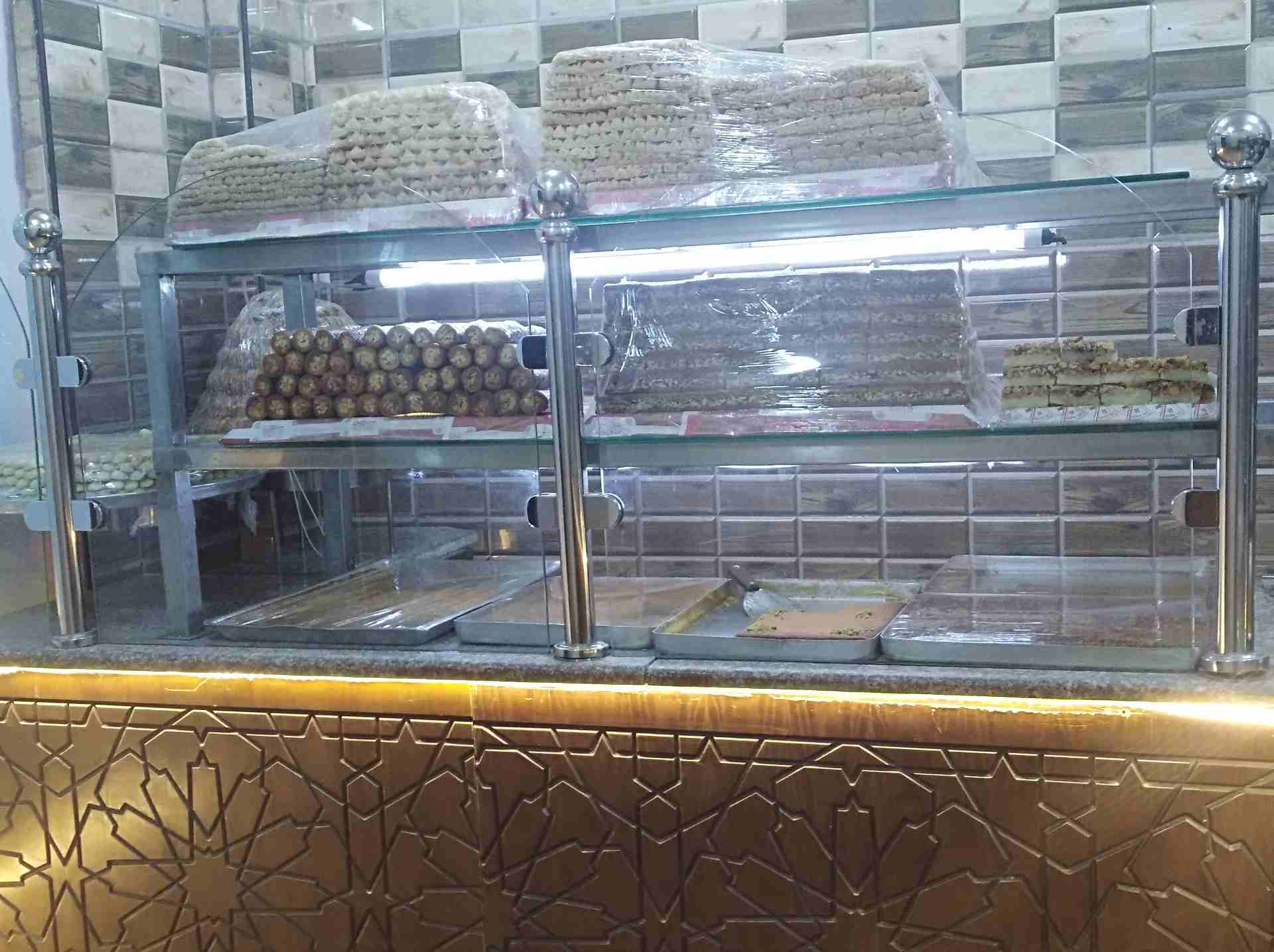 عده حلويات للبيع شبه جديد ملاحظة العده تفاصيل كلو ستالس طبي بسعر مغري جدا                                            


	 				لا تنسَ أنك شاهدت هذا الإعلان في عنكبوت...