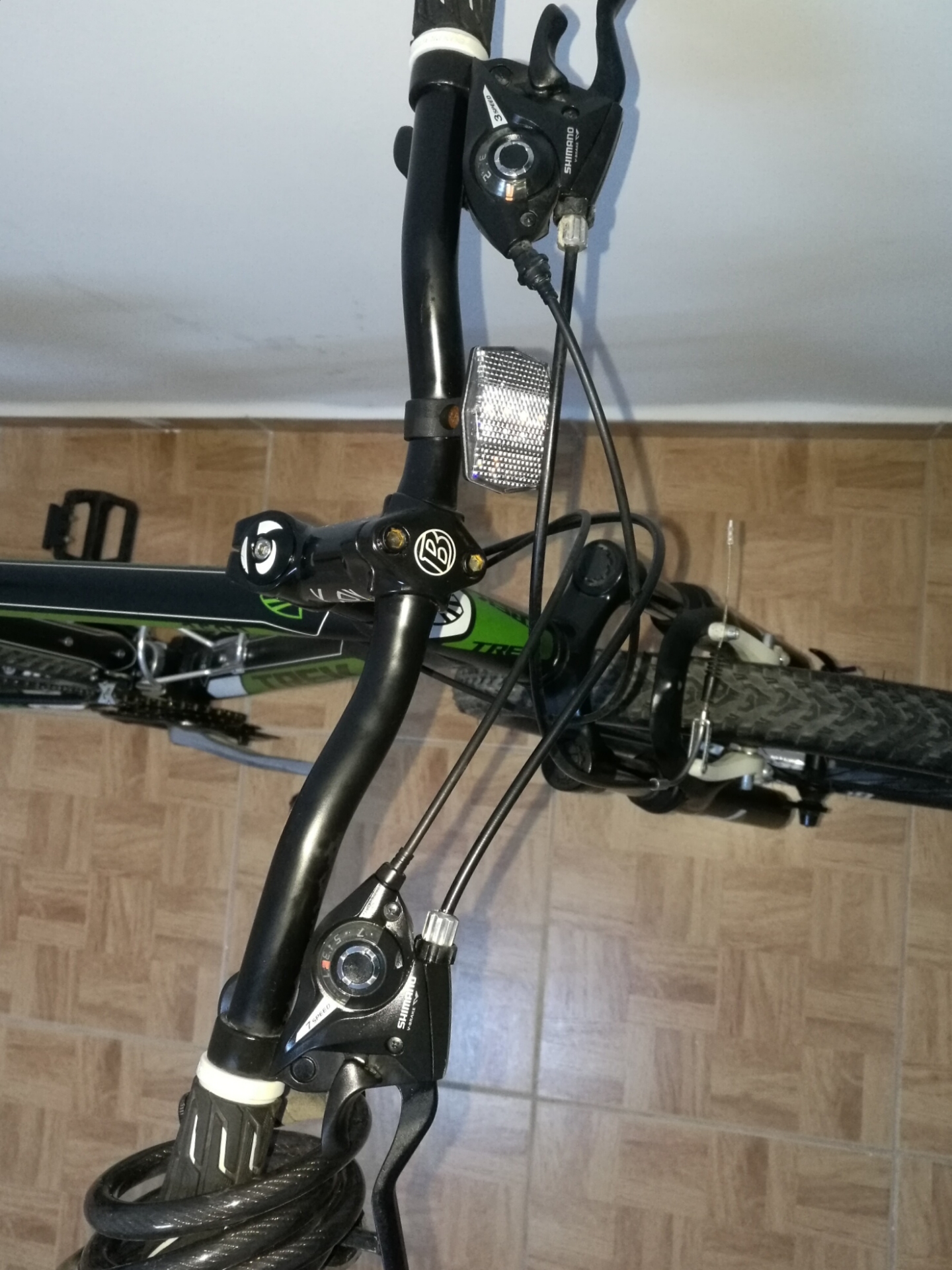 دراجات هوائية أصلية بحالة ممتازة TREK 3500 & GIANT SNAP S
لا تنسَ أنك شاهدت هذا الإعلان في عنكبوت...
