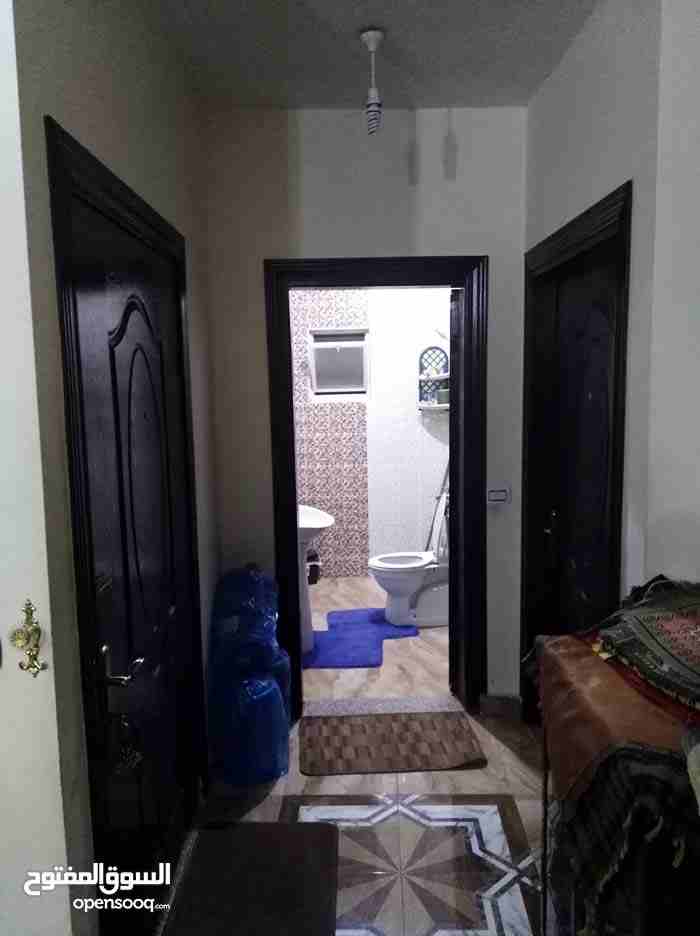 منزل مستقل 3 طوابق للبيع بسعر مغري جدا في القويسمة
لا تنسَ أنك شاهدت هذا الإعلان في عنكبوت
السعر...