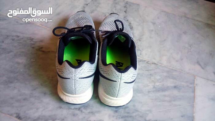 Nike Adidas shoes
لا تنسَ أنك شاهدت هذا الإعلان في عنكبوت
بوتين رياضة اصلي 100%
1- بوت Nike...