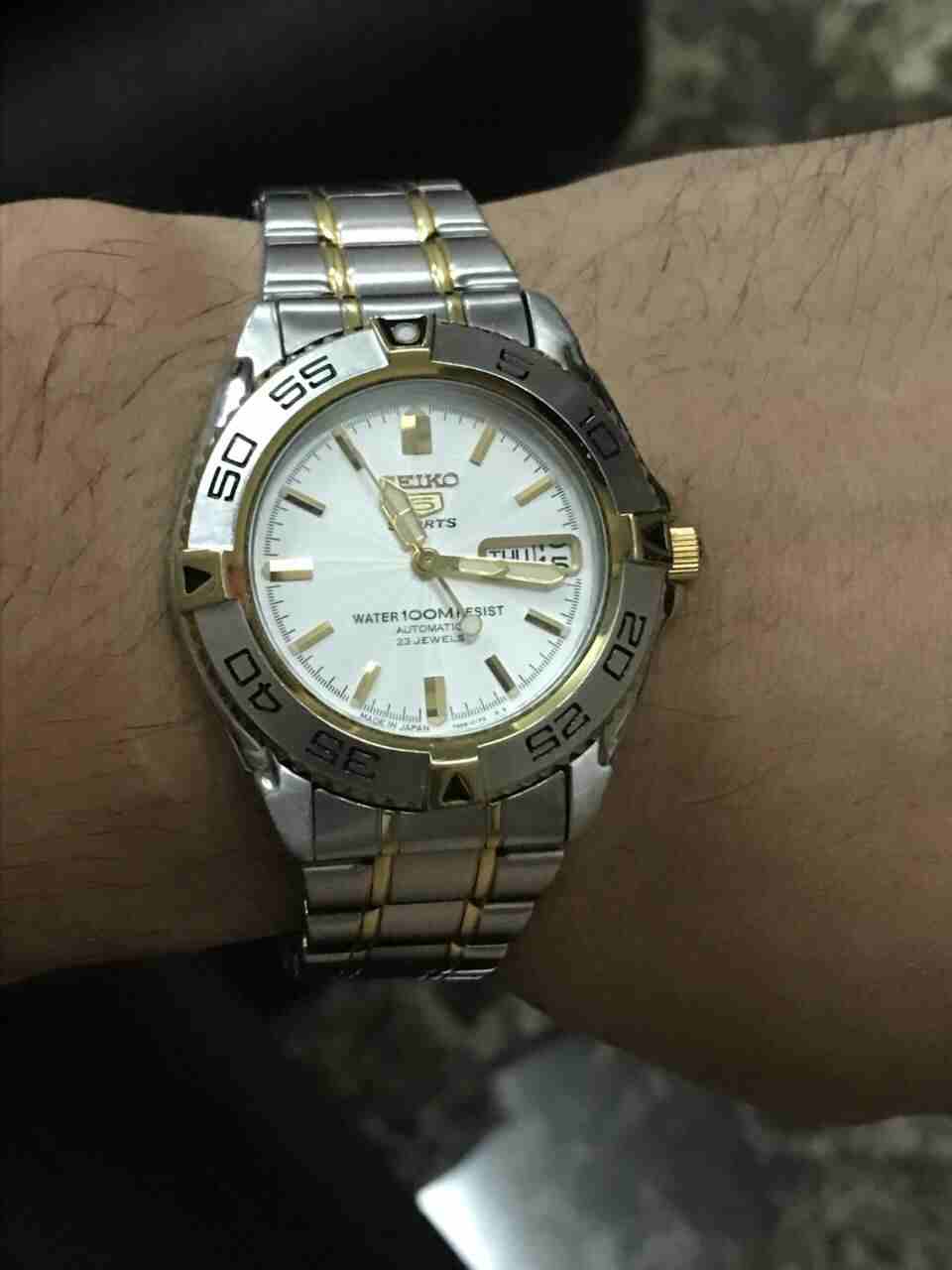 ساعه 5 seiko اوتوماتيك اصليه جديده
لا تنسَ أنك شاهدت هذا الإعلان في عنكبوت
ساعه سيكو 5 seiko اصلي...
