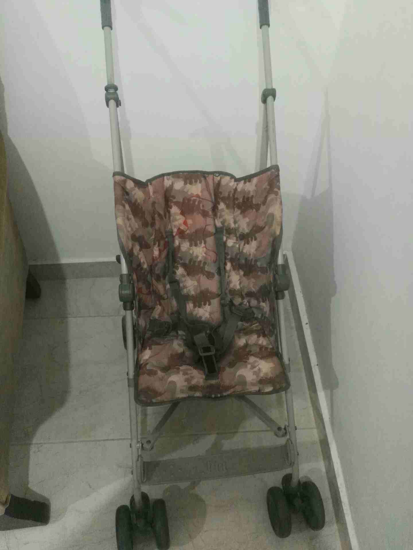 عربات mother care
لا تنسَ أنك شاهدت هذا الإعلان في عنكبوت
بحالة الجديد اي قطعة من المعروض 20...