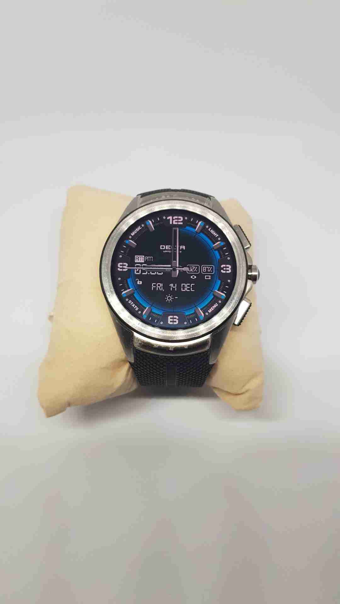 LG URBANE 2 SMART WATCH 
display unit                                            


	 				لا تنسَ أنك شاهدت هذا الإعلان في عنكبوت            
	 				
                                LG URBANE 2 SMA...