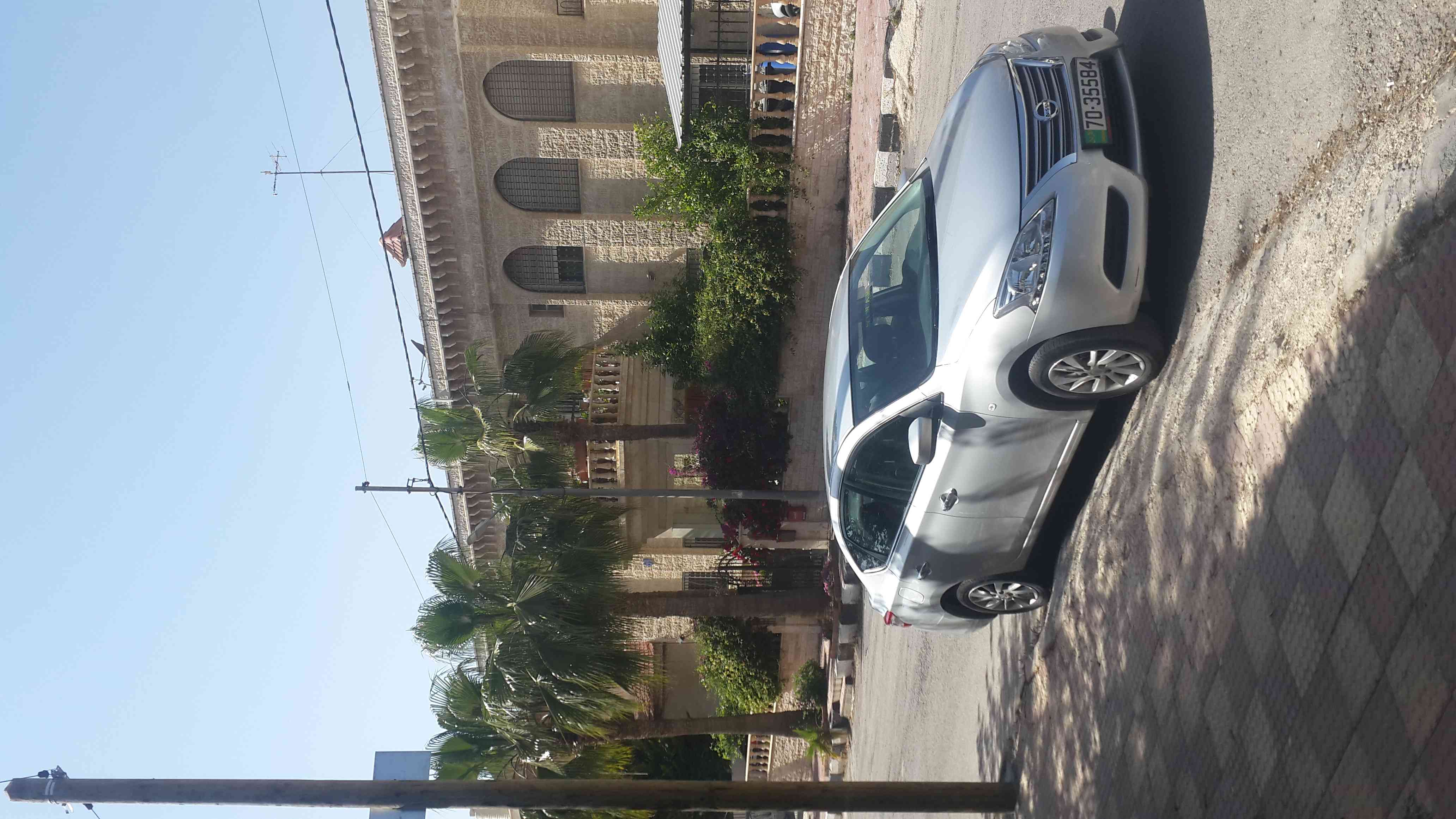 ام اذينه فيلا مستقله موقع مميز ارض 500م بناء 550م بسعر مغري
لا تنسَ أنك شاهدت هذا الإعلان في عنكبوت...