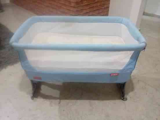 baby crib with matters                                            


	 				لا تنسَ أنك شاهدت هذا الإعلان في عنكبوت            
	 				
                                Robin's baby crib with ma...