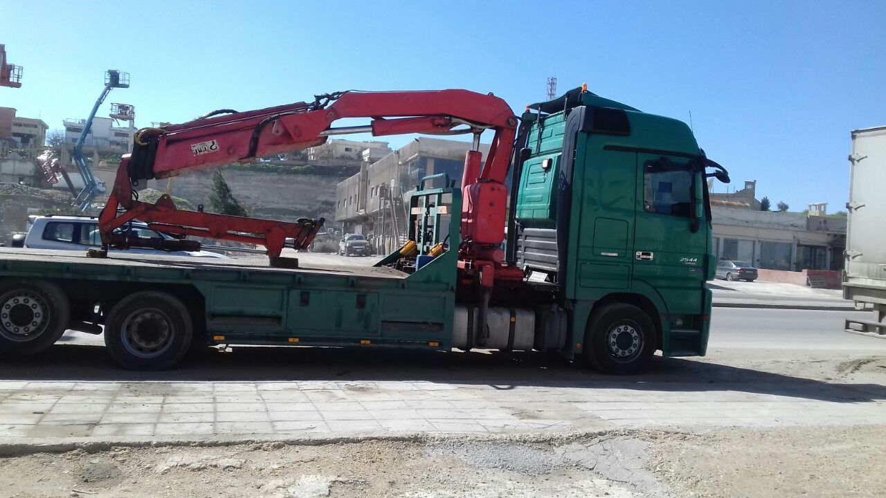 ونـش سطحة لنقل كافة البضائع و المركبات والمعدات الثقيلة و الانشائية0797340149 -0798844111
لا تنسَ أنك شاهدت هذا الإعلان في عنكبوت...