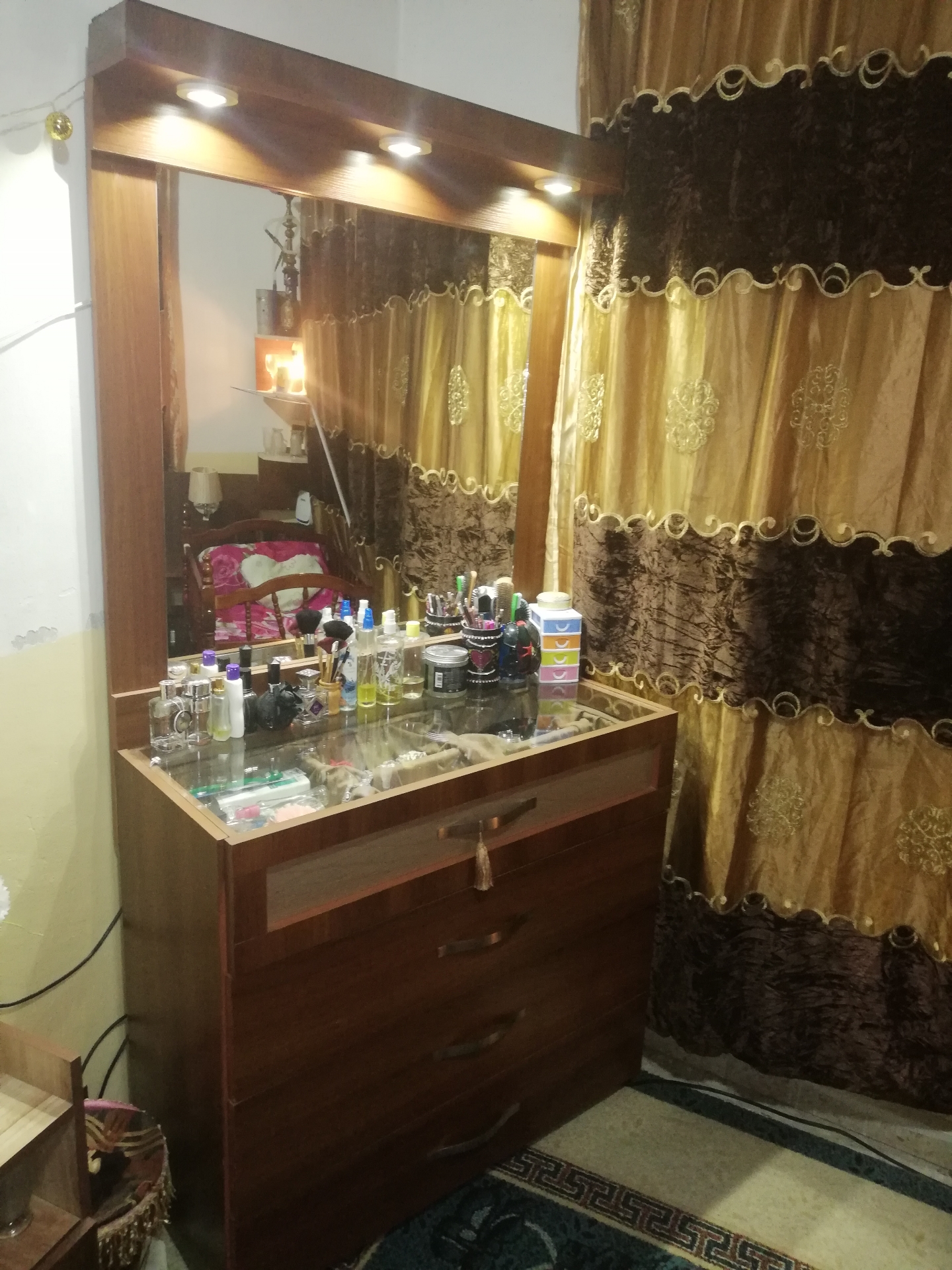 غرفه نوم مستعمله شبه جديده استعمال 4 اشهر
لا تنسَ أنك شاهدت هذا الإعلان في عنكبوت
للاستفسار 0...