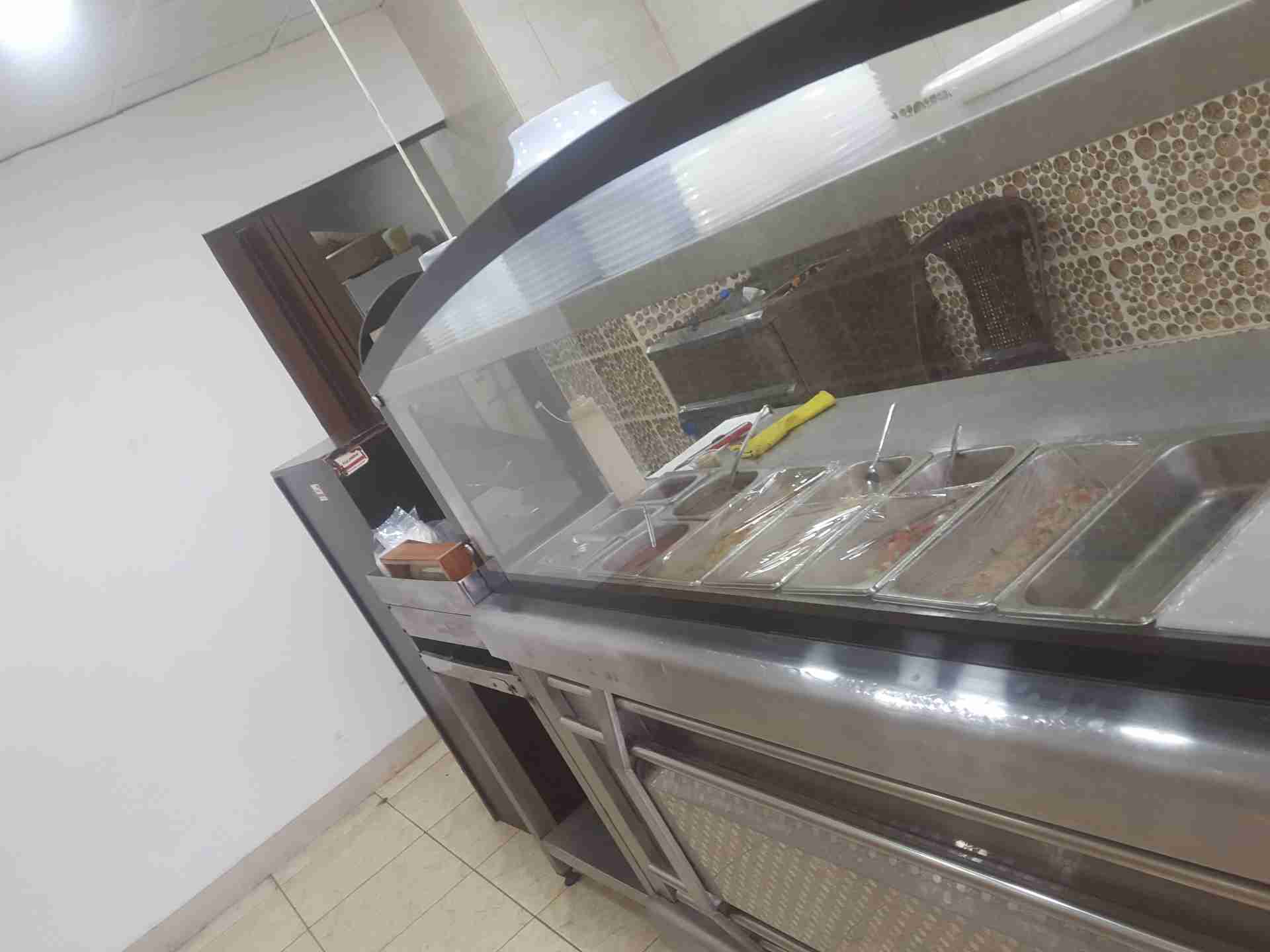 مطعم للبيع لعدم التفرغ بسعر مغري جدآ
لا تنسَ أنك شاهدت هذا الإعلان في عنكبوت
مطعم جديد للبيع...