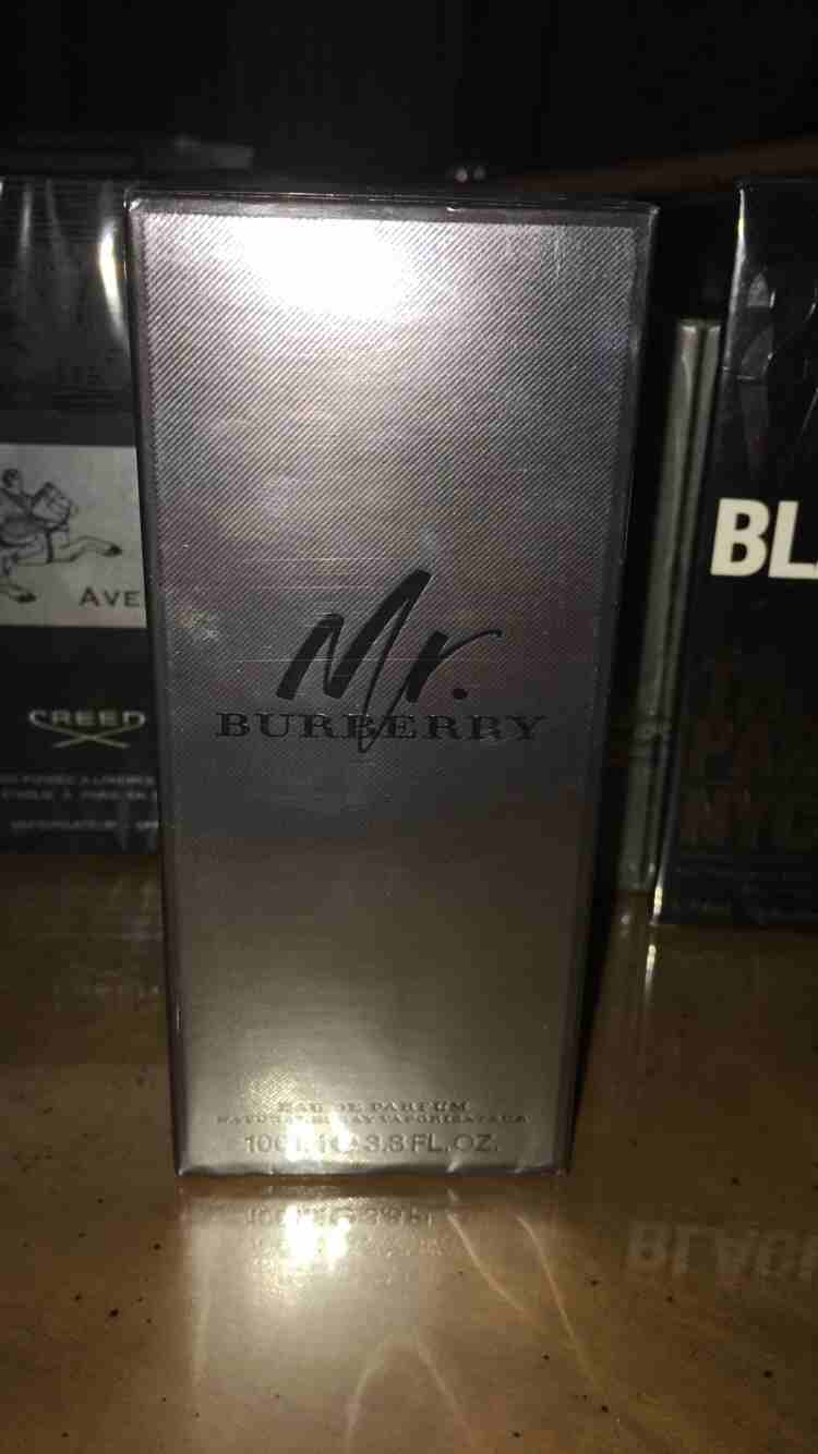 عطور اصلية و غير مقلدة للبيع                                            


	 				لا تنسَ أنك شاهدت هذا الإعلان في عنكبوت            
	 				
                            عطور : 
ارماني يو 
مستر بيرب...