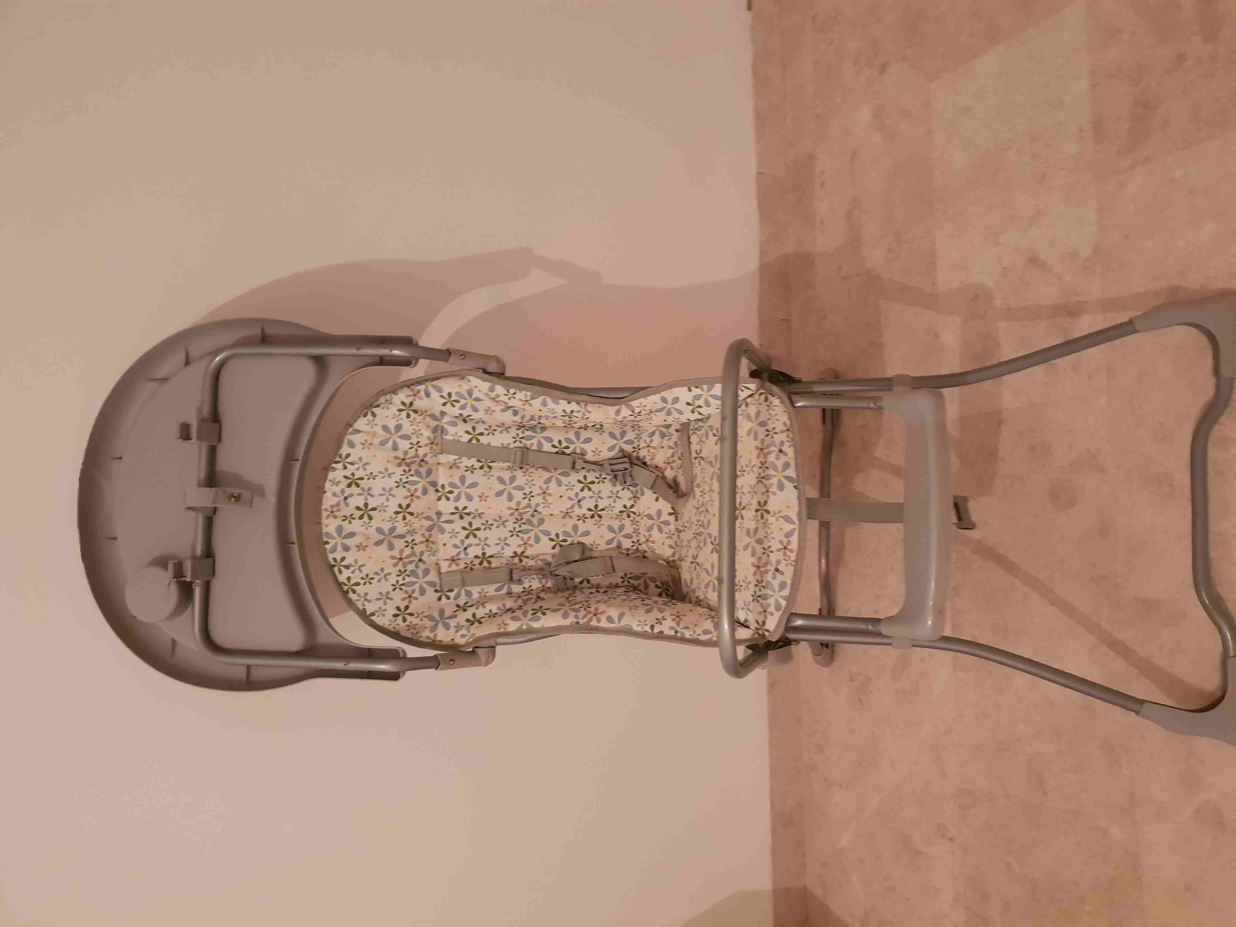كرسي اكل kids eating high chair
لا تنسَ أنك شاهدت هذا الإعلان في عنكبوت
This high chair is used f...