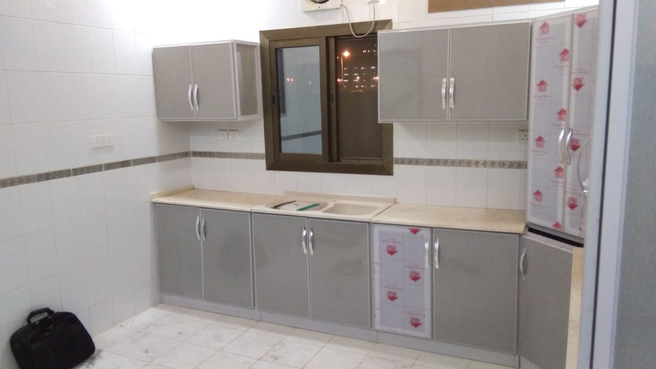 مطابخ جاهزه للبيع مع التركيب والتوصيل
لا تنسَ أنك شاهدت هذا الإعلان في عنكبوت
يشمل حوضين رخام...