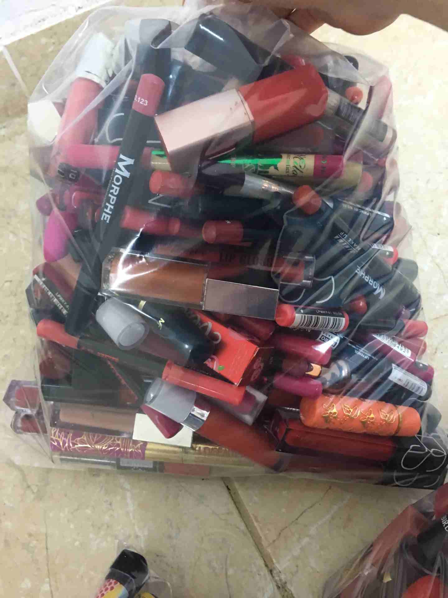 شررررررررروه بسسسسسعر حرررررررررررق
لا تنسَ أنك شاهدت هذا الإعلان في عنكبوت
شروه 500 قطعه مناكير...