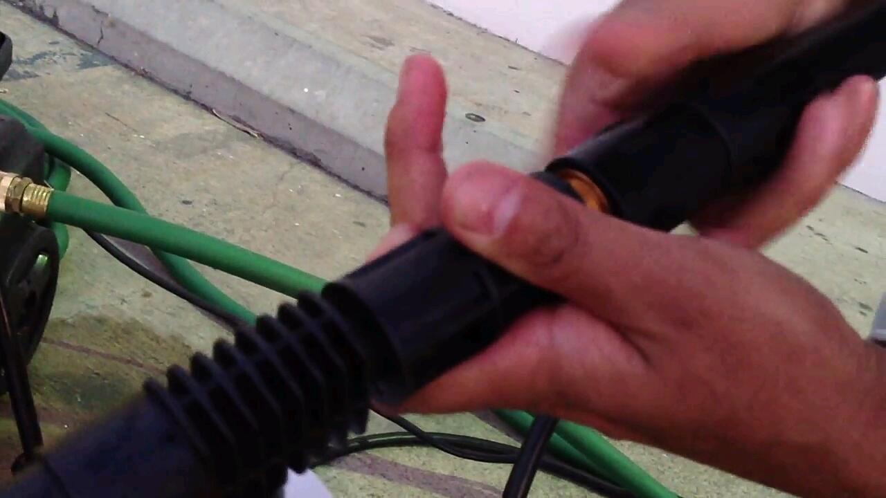 طلمبة غسيل السيارات 1800 واط 130بار
لا تنسَ أنك شاهدت هذا الإعلان في عنكبوت
كمبريسة تنظيف ال...