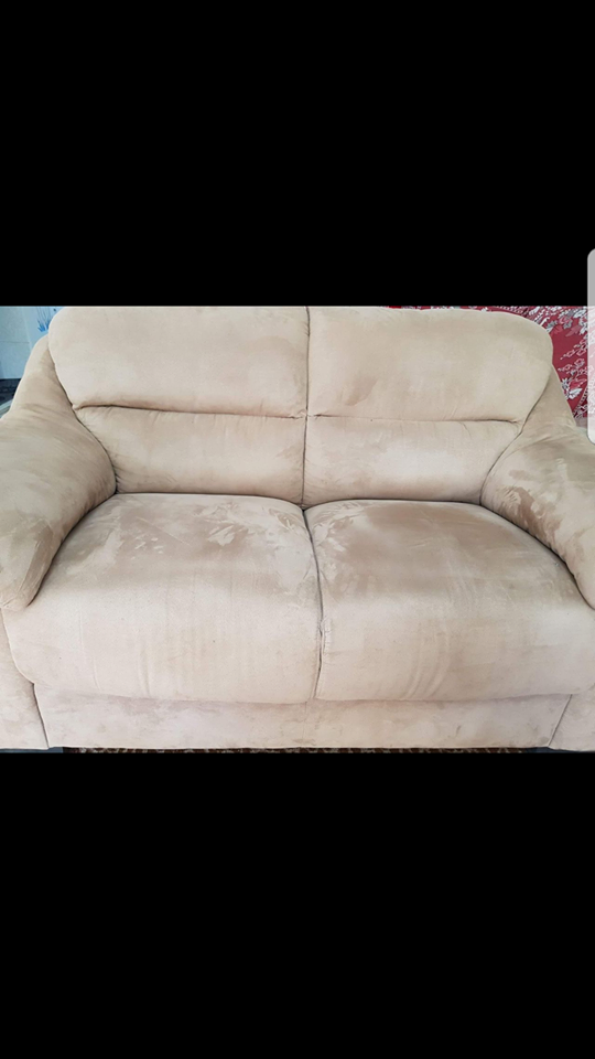 كنب و بوفيه
لا تنسَ أنك شاهدت هذا الإعلان في عنكبوت
كنب احمر 300
كنب طحيني 8مقاعد 250
بوفيه 200...