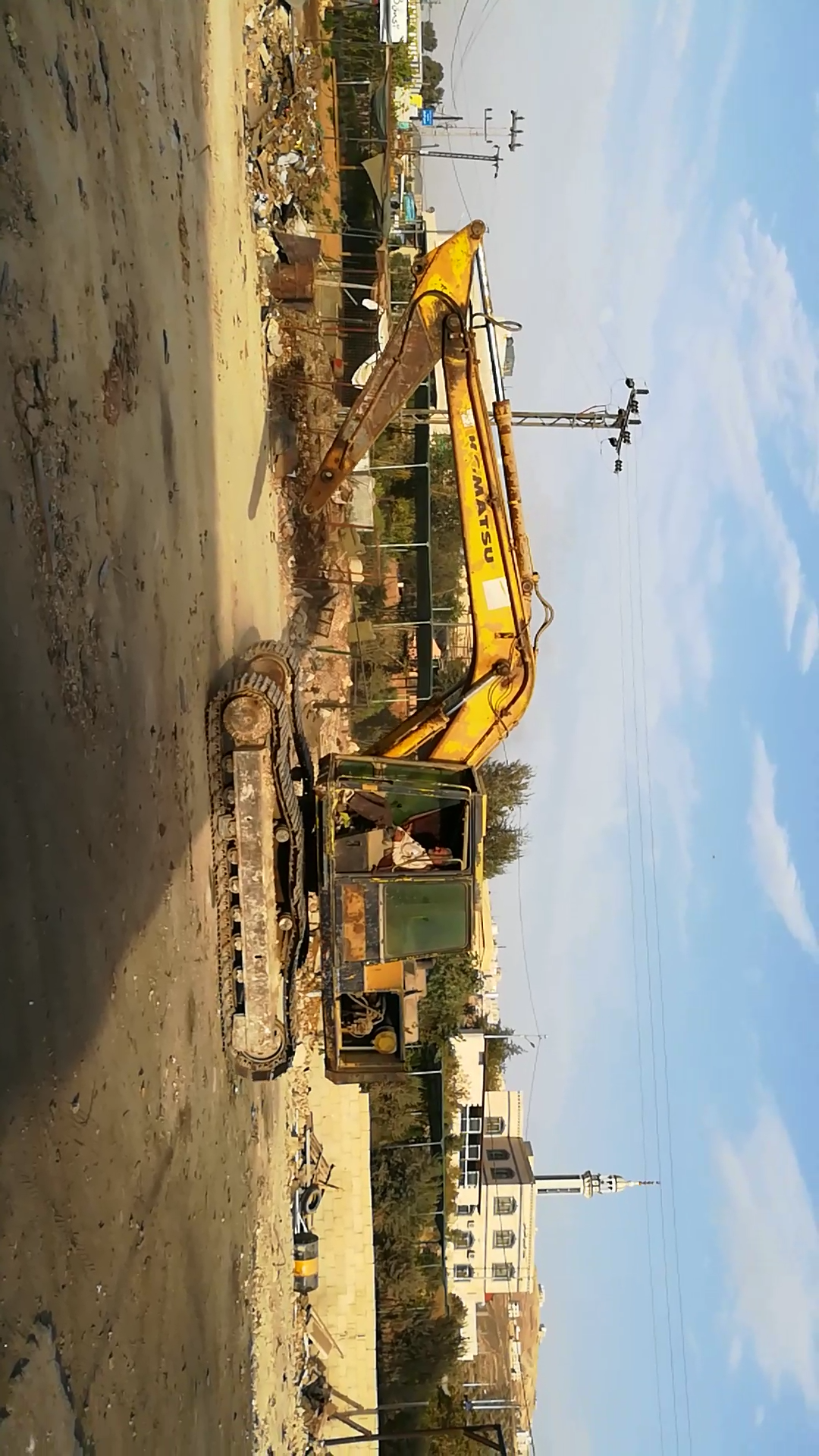 حفارات كوماتسو                                            


	 				لا تنسَ أنك شاهدت هذا الإعلان في عنكبوت            
	 				
                                بدون جك...