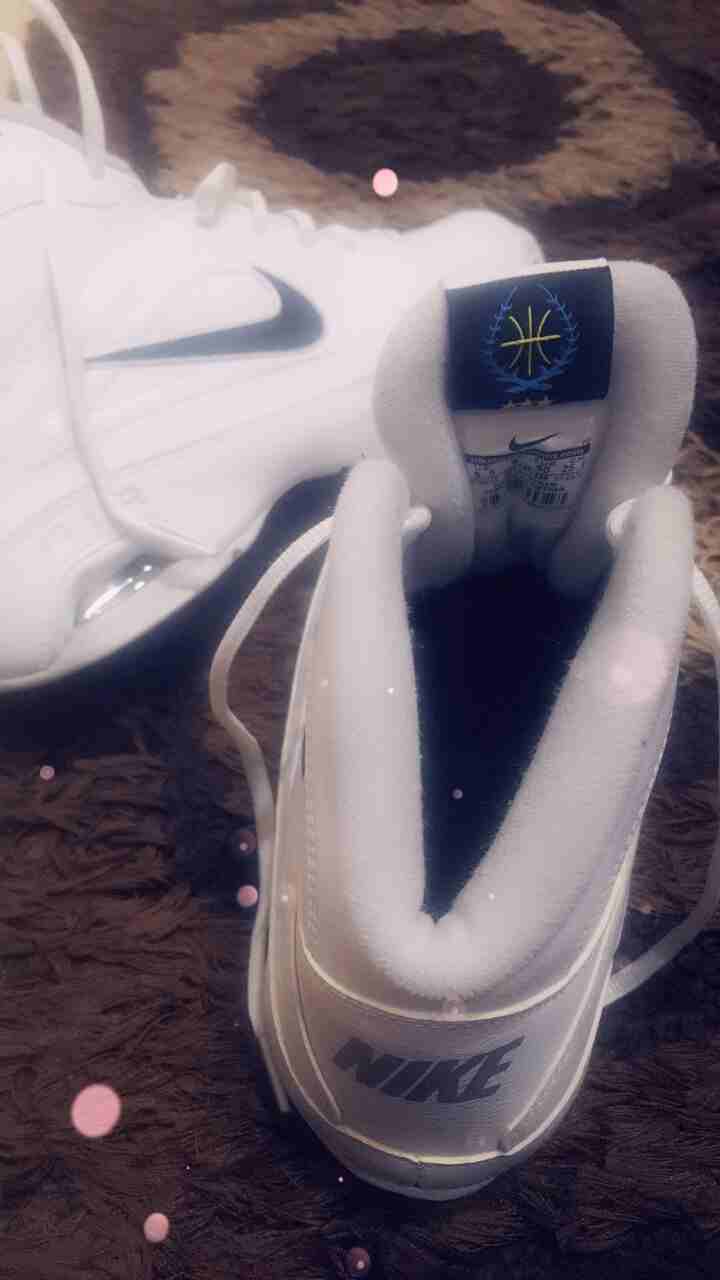 بوط  nike   الاصلي                                            


	 				لا تنسَ أنك شاهدت هذا الإعلان في عنكبوت            
	 				
                            بوط nike الاصلي 
لون الابيض
نمره 40
ال...