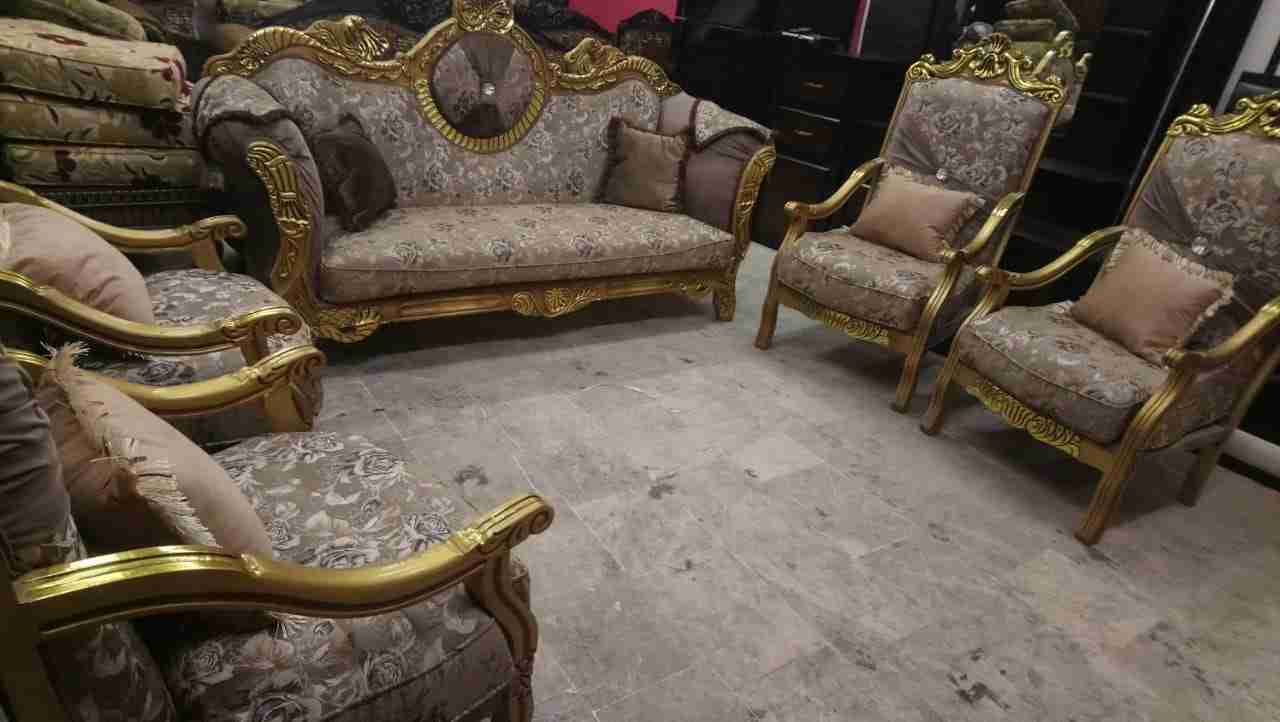أثاث منزلي فاخر للبيع بسعر مغري
لا تنسَ أنك شاهدت هذا الإعلان في عنكبوت
عفش منزلي طقم مصري وغ...