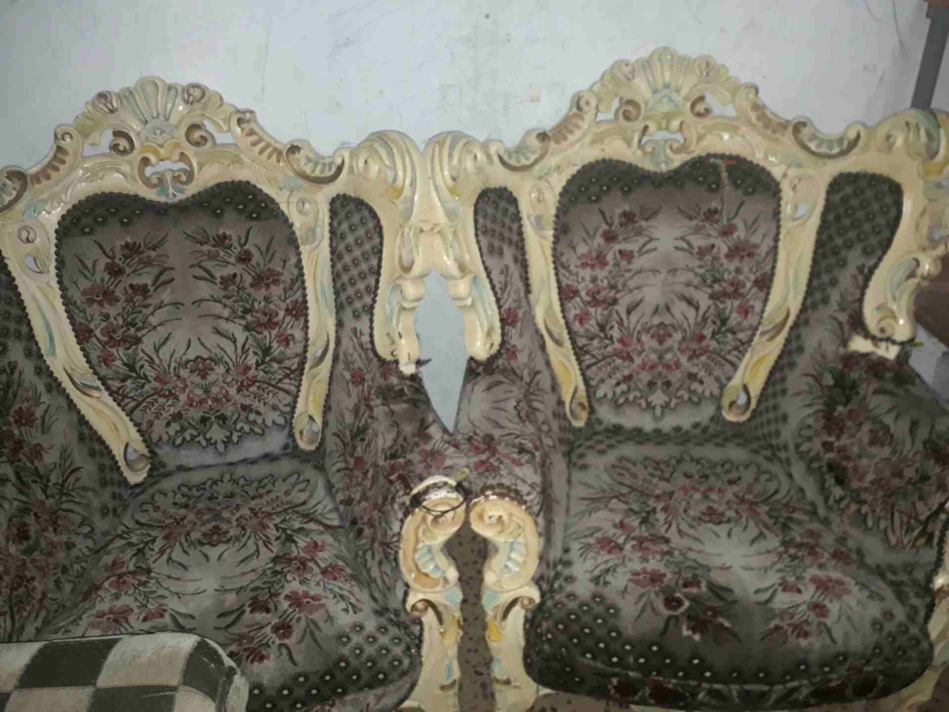 طقم كنب للبيع بحاجه لصيانه
لا تنسَ أنك شاهدت هذا الإعلان في عنكبوت
طقم كنب بحاجه لصيانه خشب زان 4...