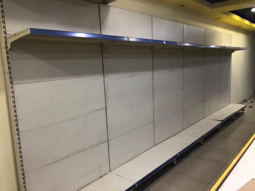 رفوف بلاستيك وحديد بسعر مغري
لا تنسَ أنك شاهدت هذا الإعلان في عنكبوت
رفوف بلاستيك وحديد
ستا...