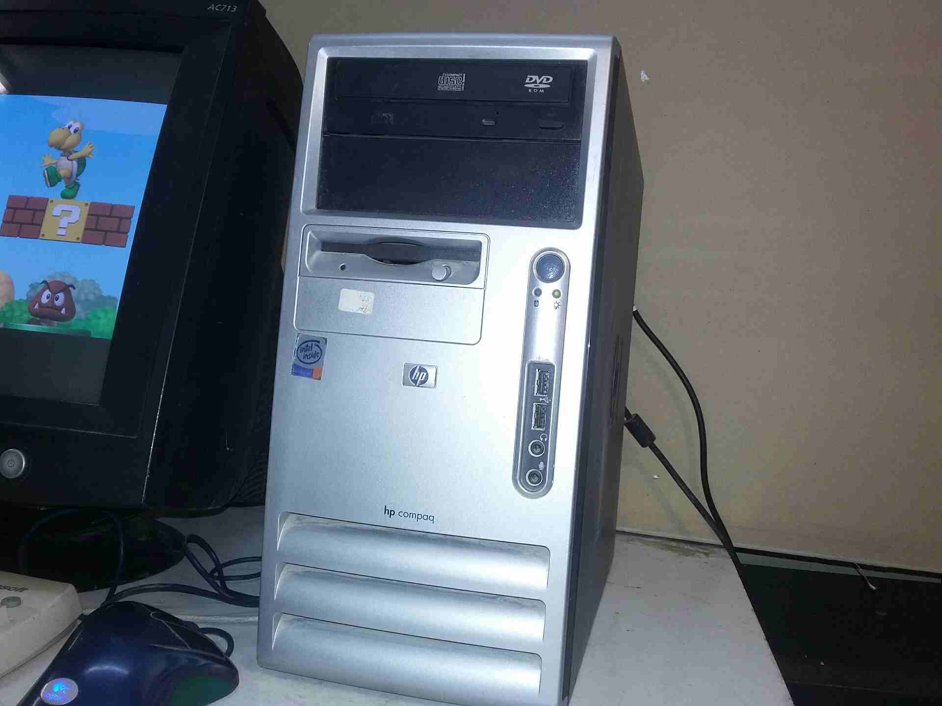 للبيع الجهاز
لا تنسَ أنك شاهدت هذا الإعلان في عنكبوت
كمبيوتر نوع HP
بينتيوم 4
سرعه 2400
رام 1 قي...