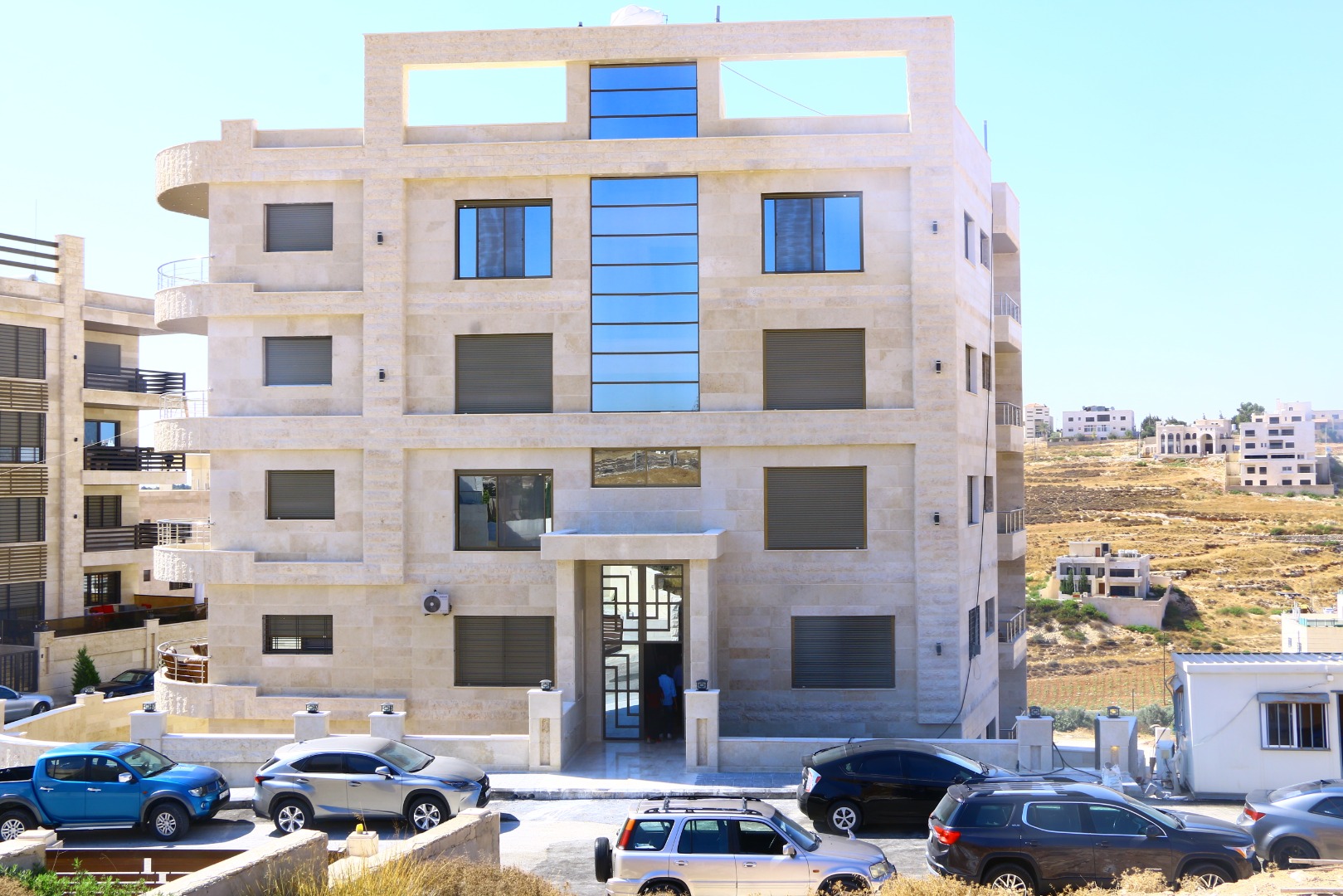 شقة ارضية بالاقساط على طريق المطار ومن المالك شركة ميزون
لا تنسَ أنك شاهدت هذا الإعلان في عنكبوت...