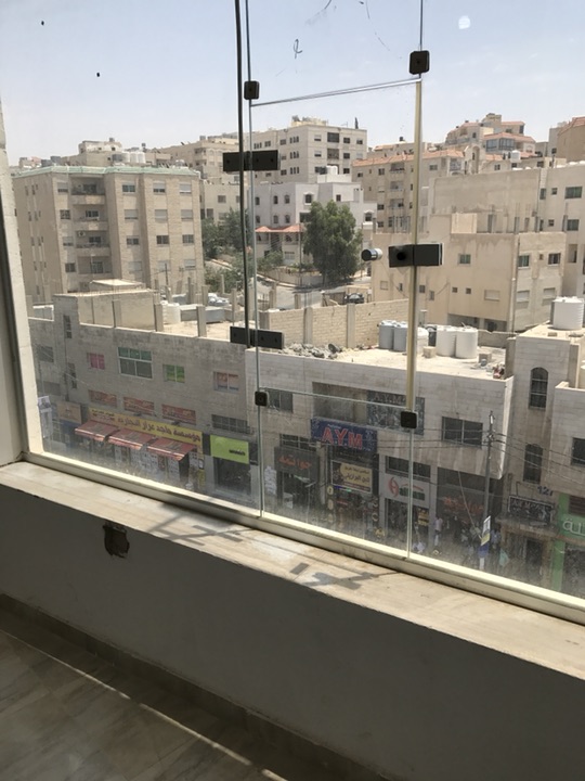 مكاتب تجاريه / عيادات طبيه حديثه البناء للإيجار في طبربور - الشارع الرءيسي
لا تنسَ أنك شاهدت هذا الإعلان في عنكبوت...
