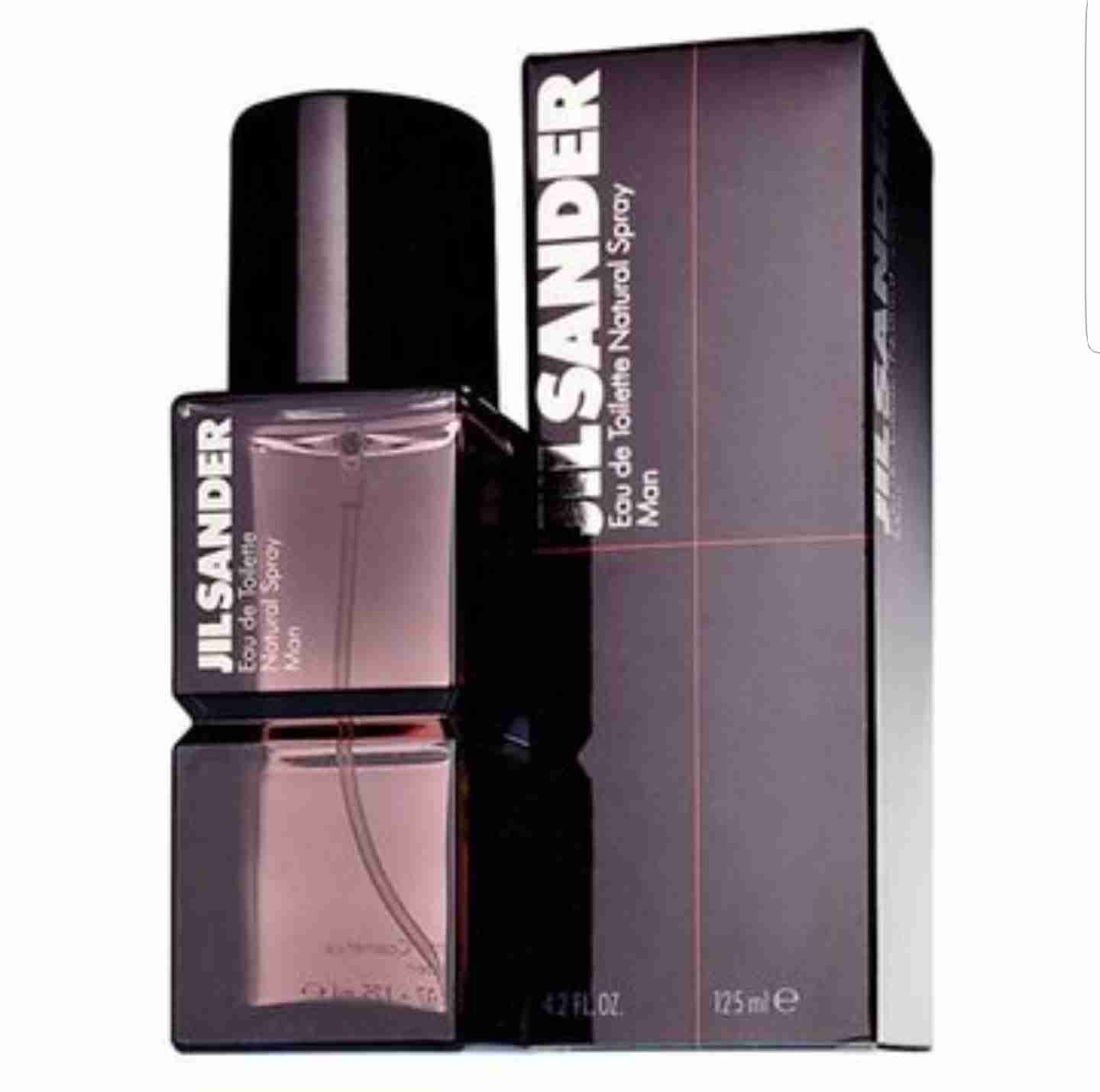 عطر جيل سندر  بسعر مغري                                            


	 				لا تنسَ أنك شاهدت هذا الإعلان في عنكبوت            
	 				
                                عطر الملوك 
عطر الملك فهد رحم...